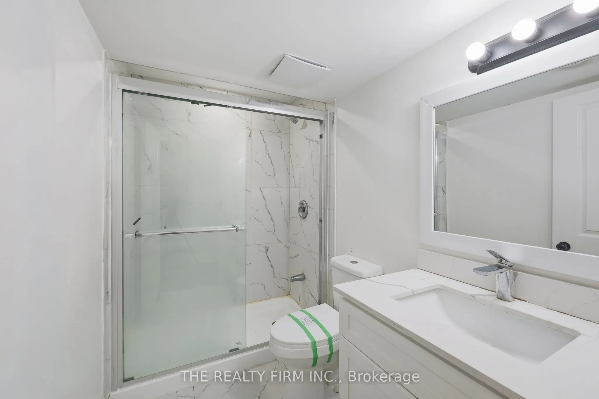 1012 OAKCROSSING Road