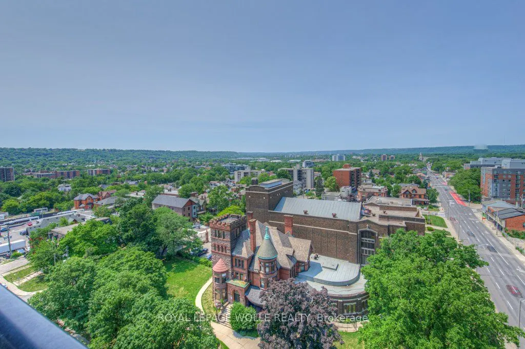 15 Queen Street S, #1207