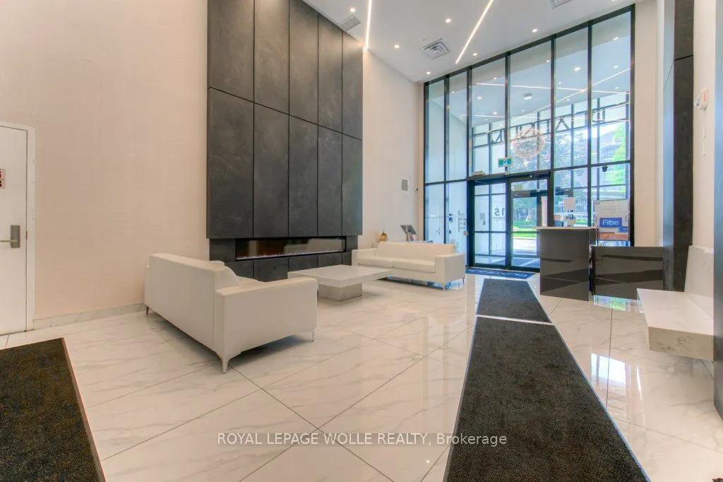 15 Queen Street S, #1207