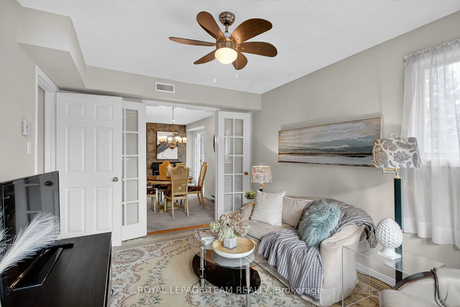 206 Stratas Court, #15