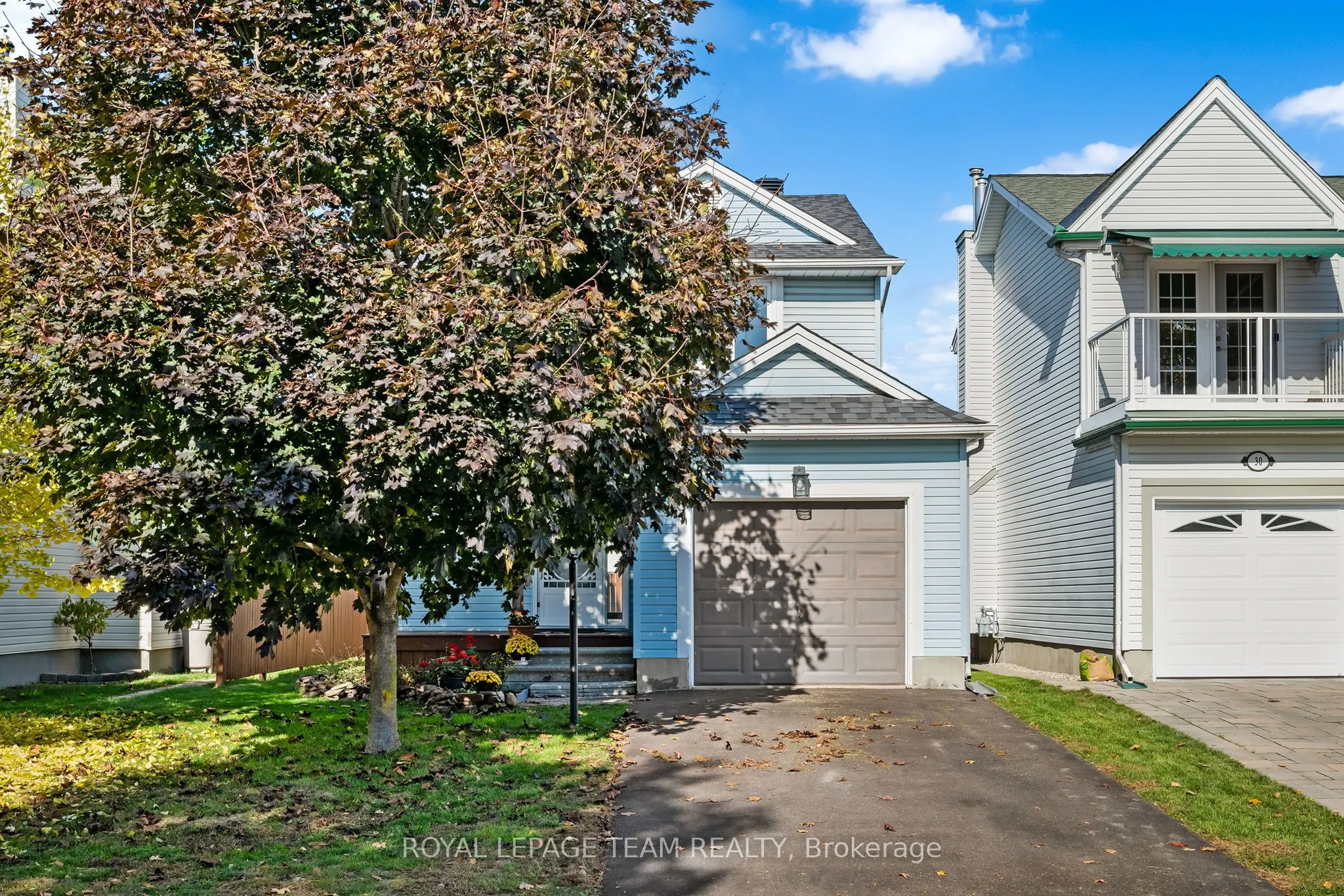 32 PEACOCK Crescent S