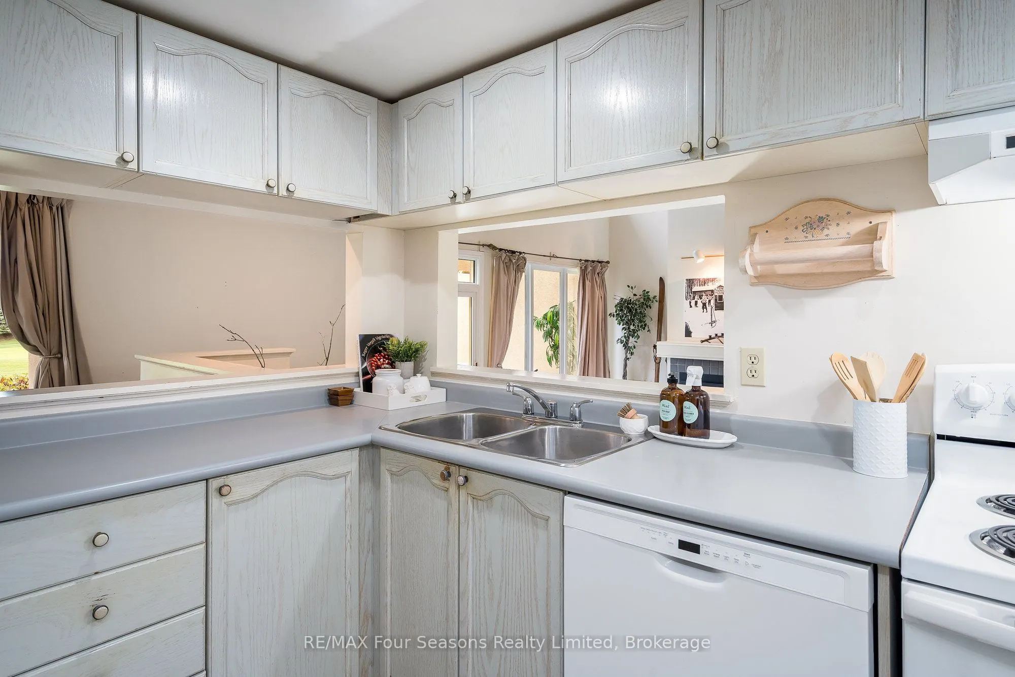 107 Wintergreen Place, #113