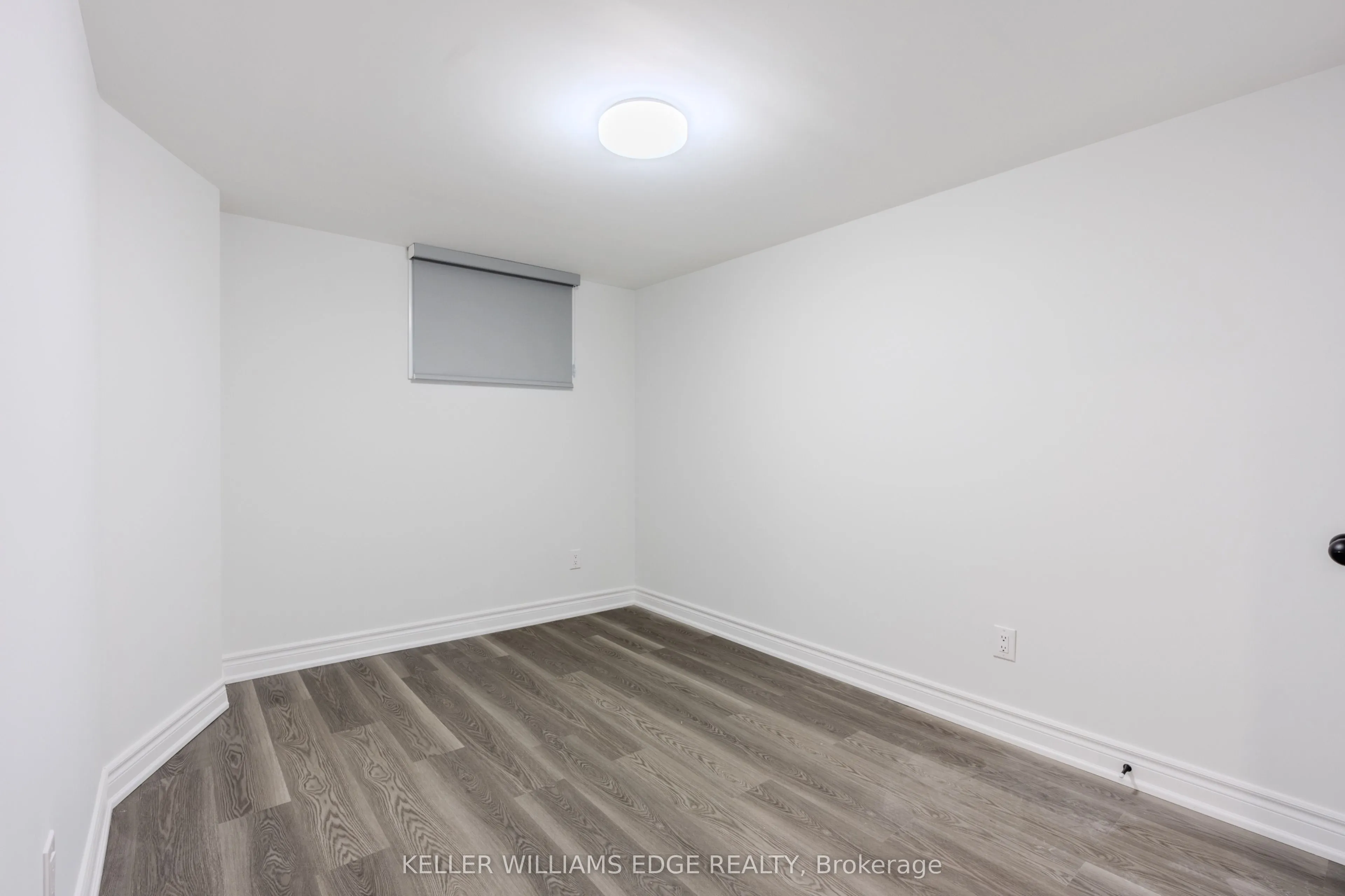 16 Doreen Court, #LOWER