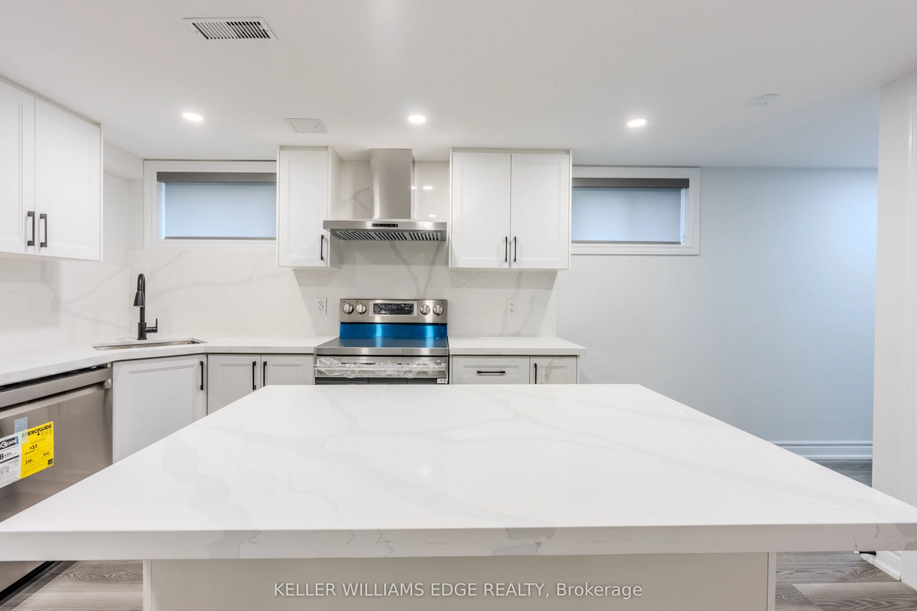 16 Doreen Court, #LOWER