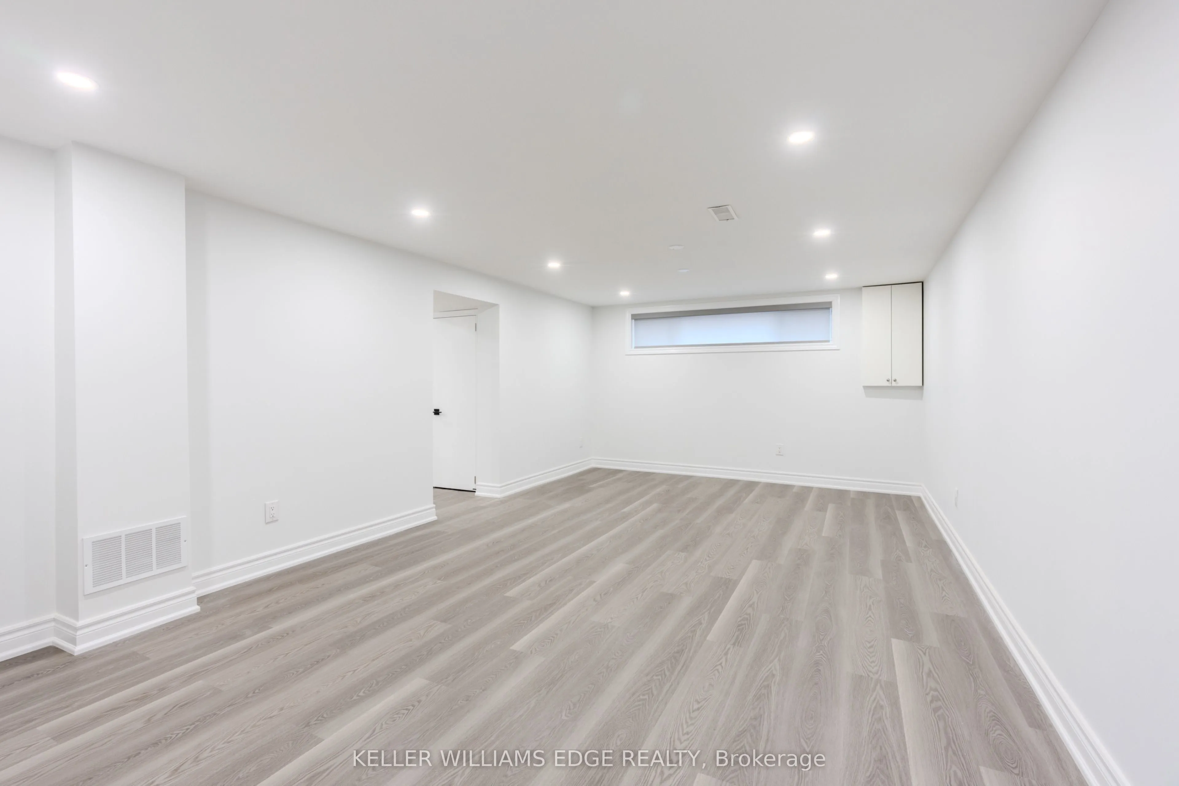 16 Doreen Court, #LOWER