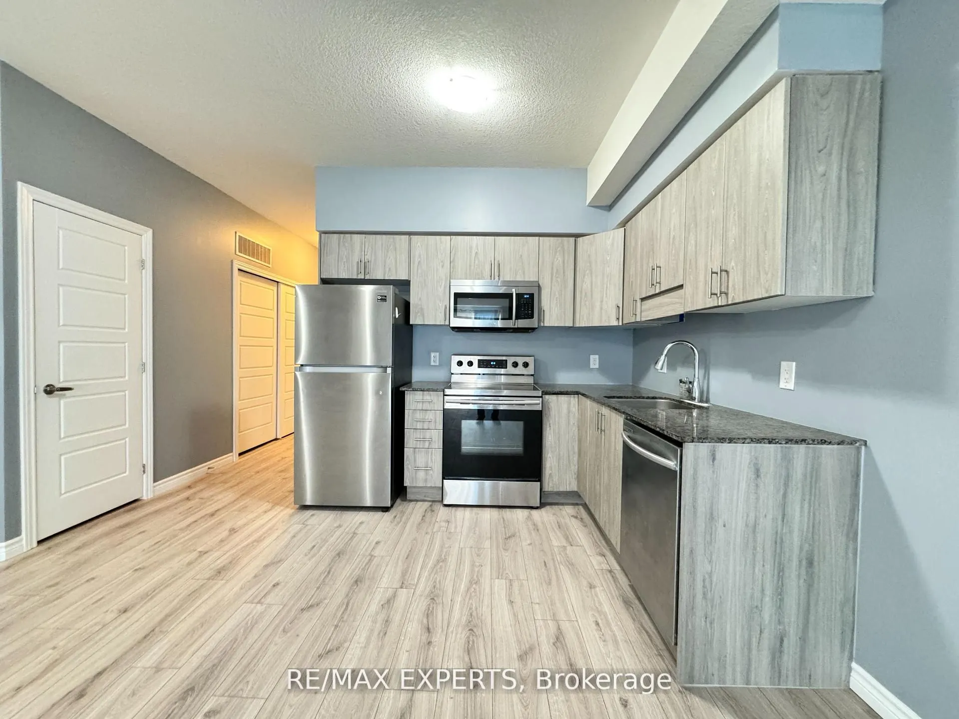 1430 Highland Road, #33A