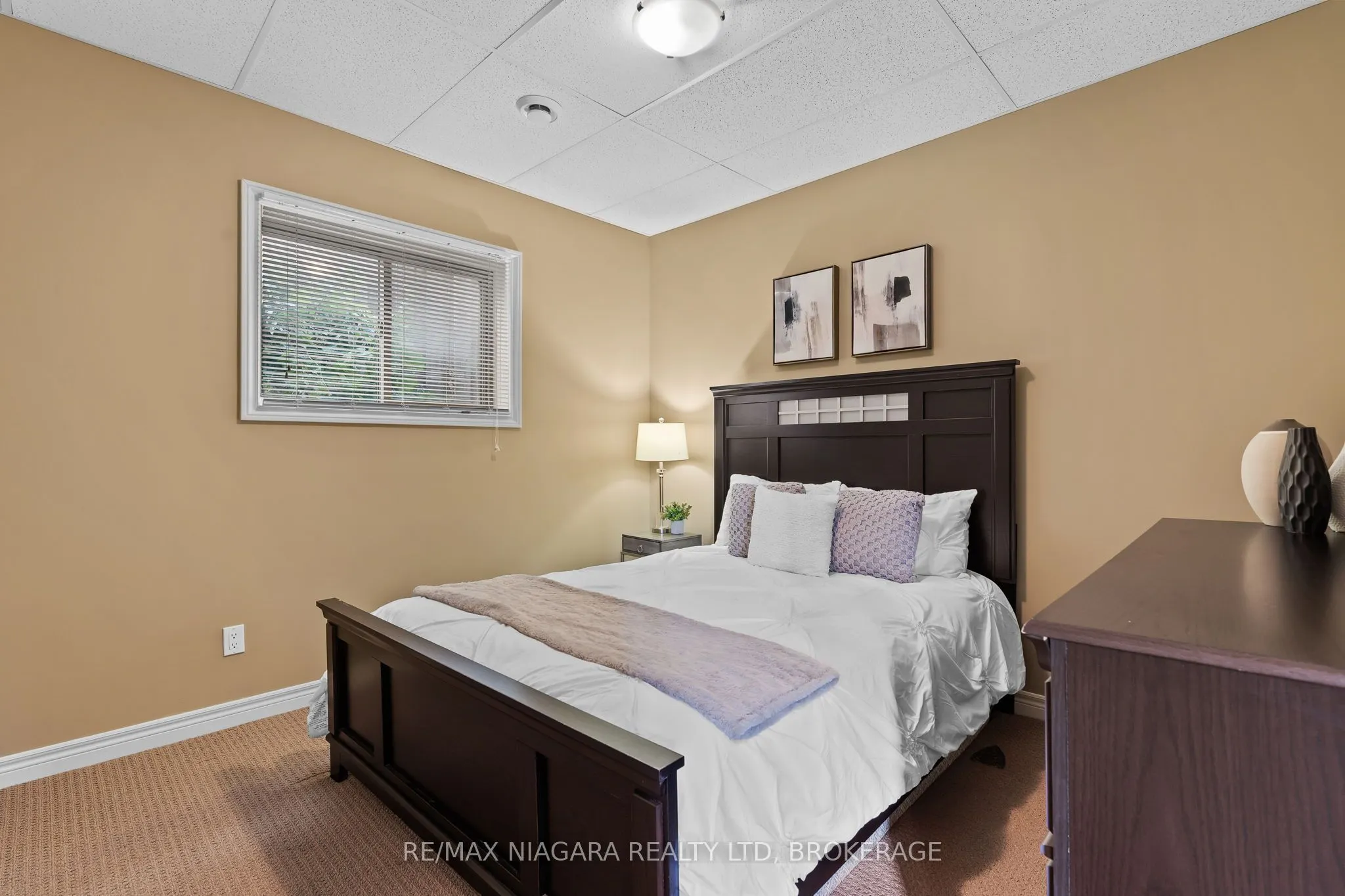 6877 Courtney Crescent