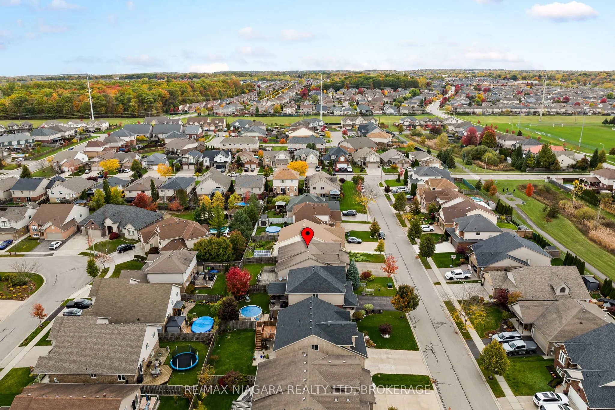 6877 Courtney Crescent