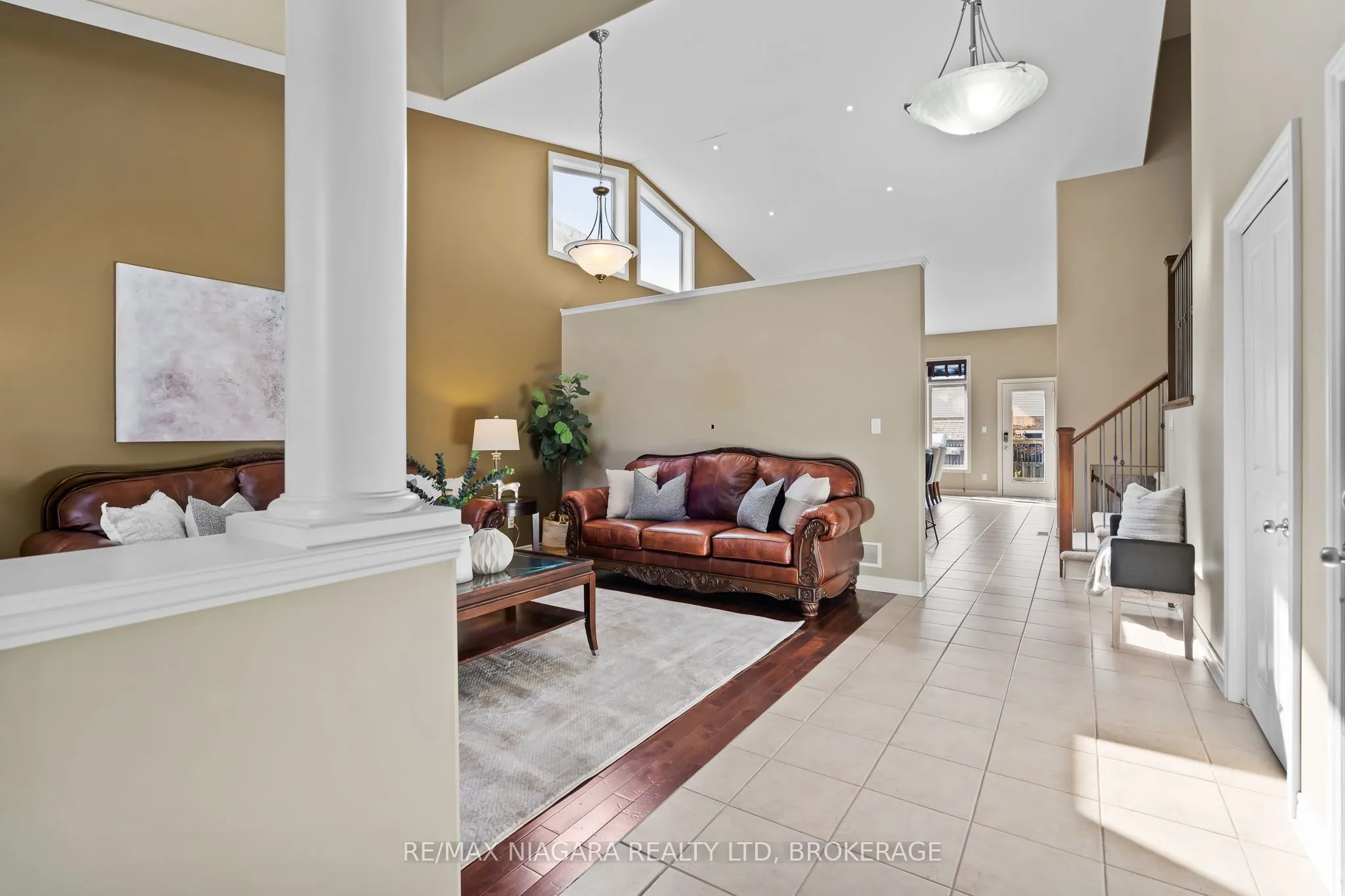 6877 Courtney Crescent