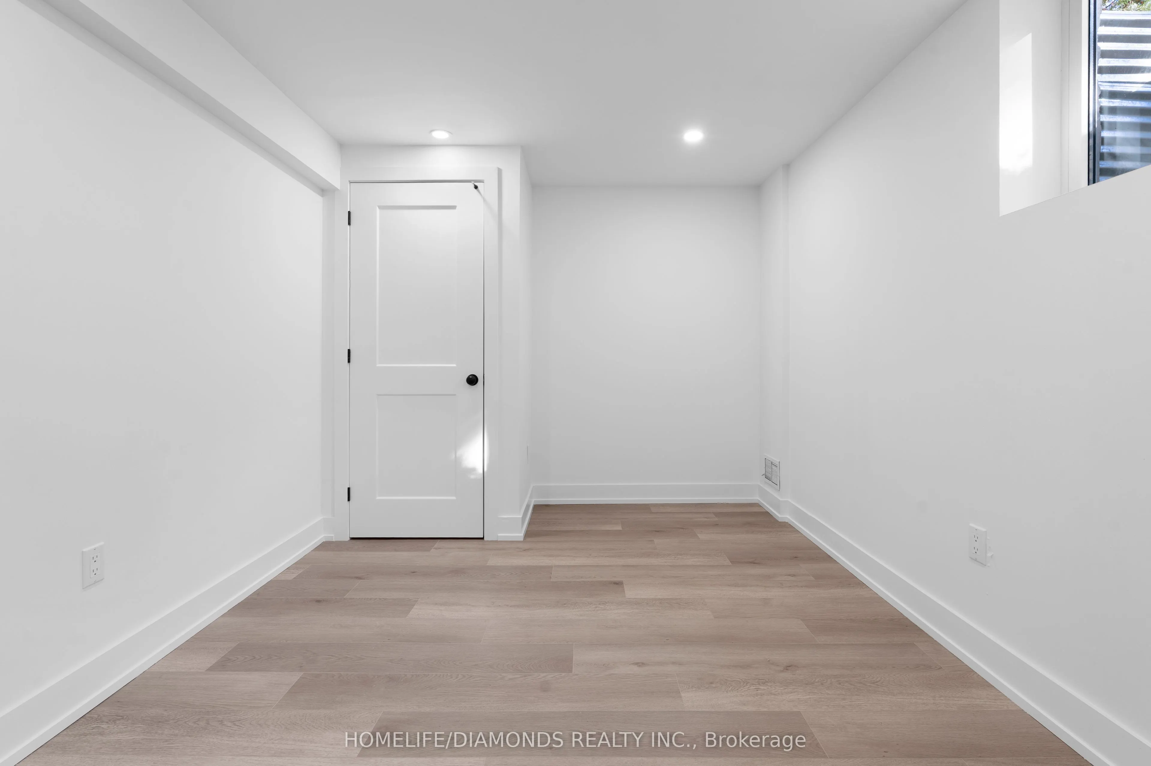 17 OLD COACH Road, #LOWER