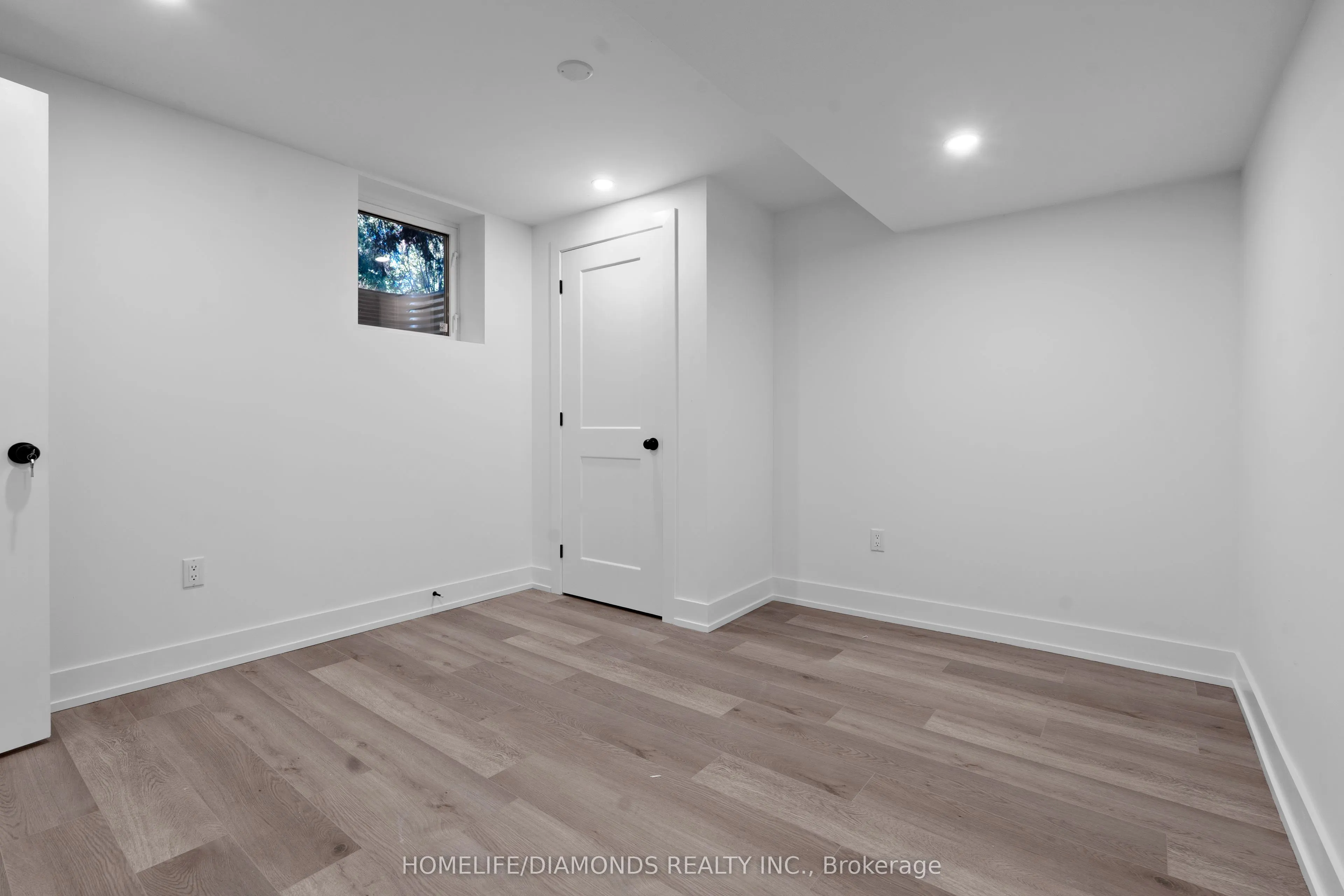 17 OLD COACH Road, #LOWER