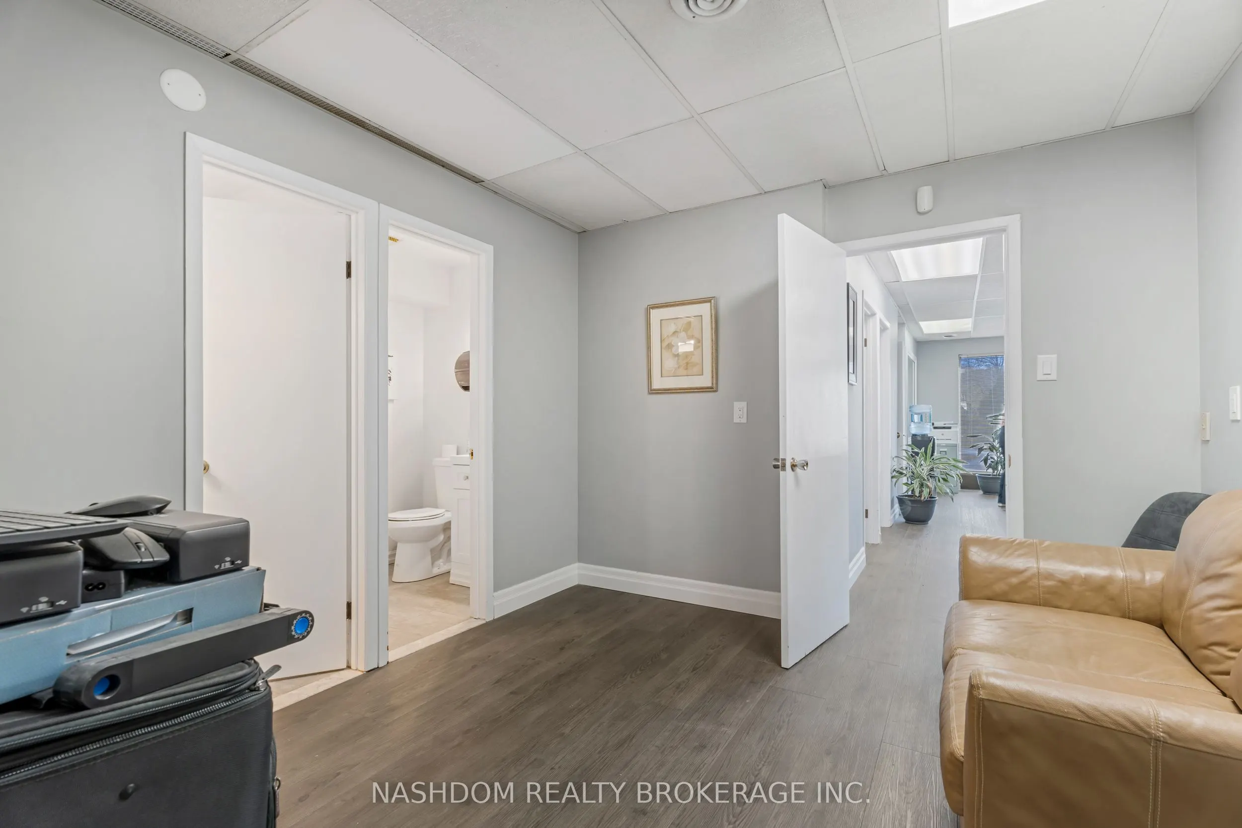 1219 Main Street E, #1