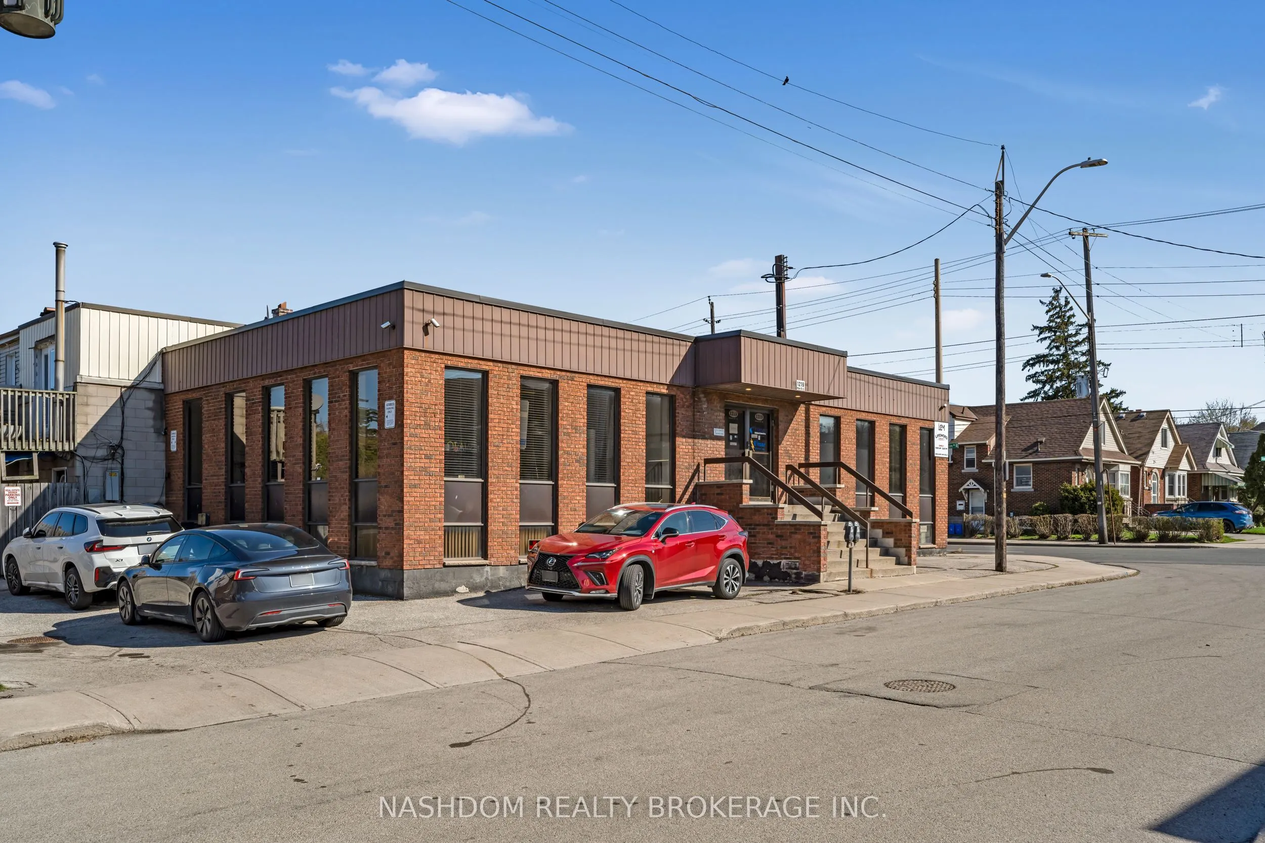 1219 Main Street E, #1