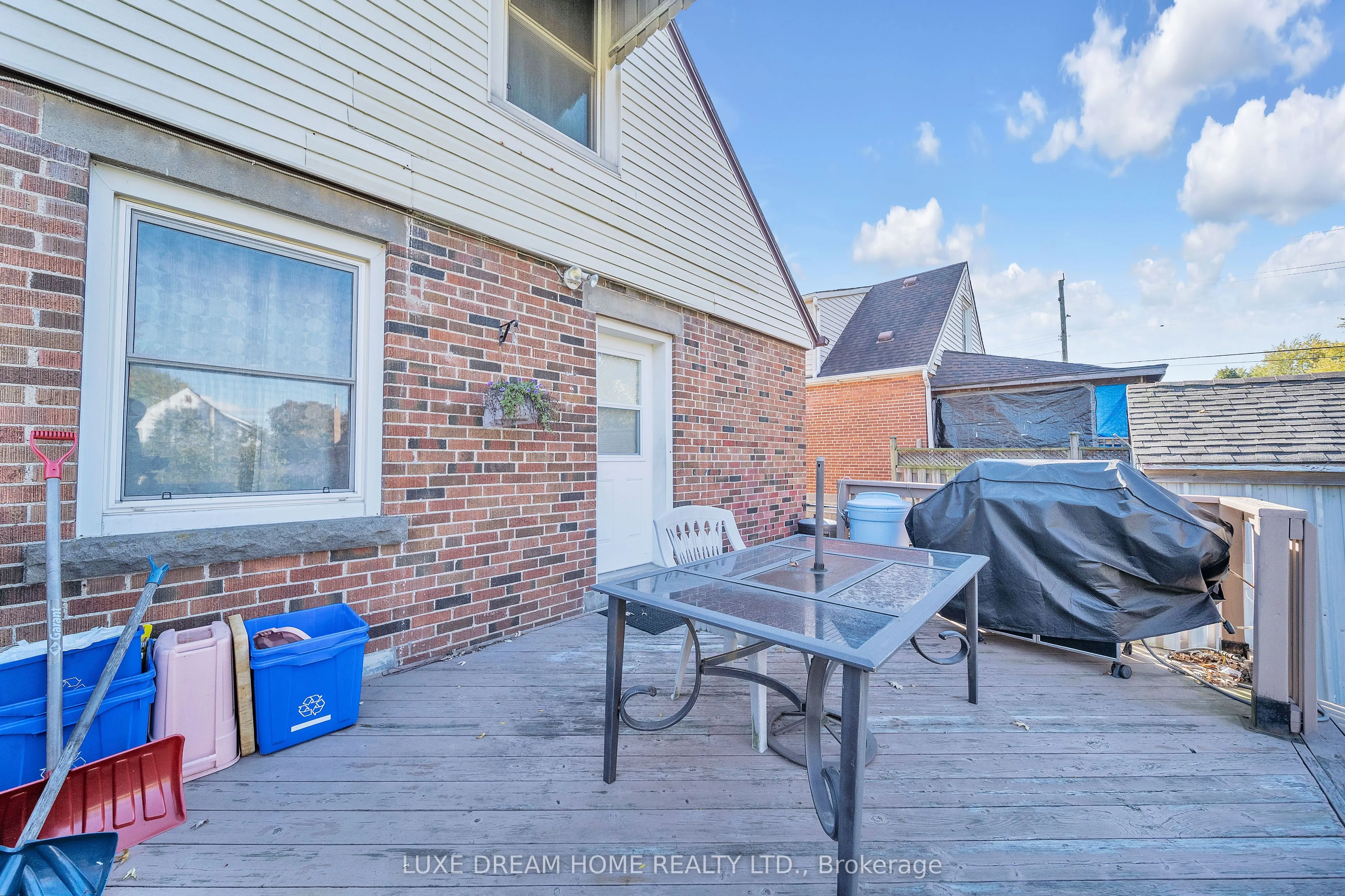 294 East 17th Street