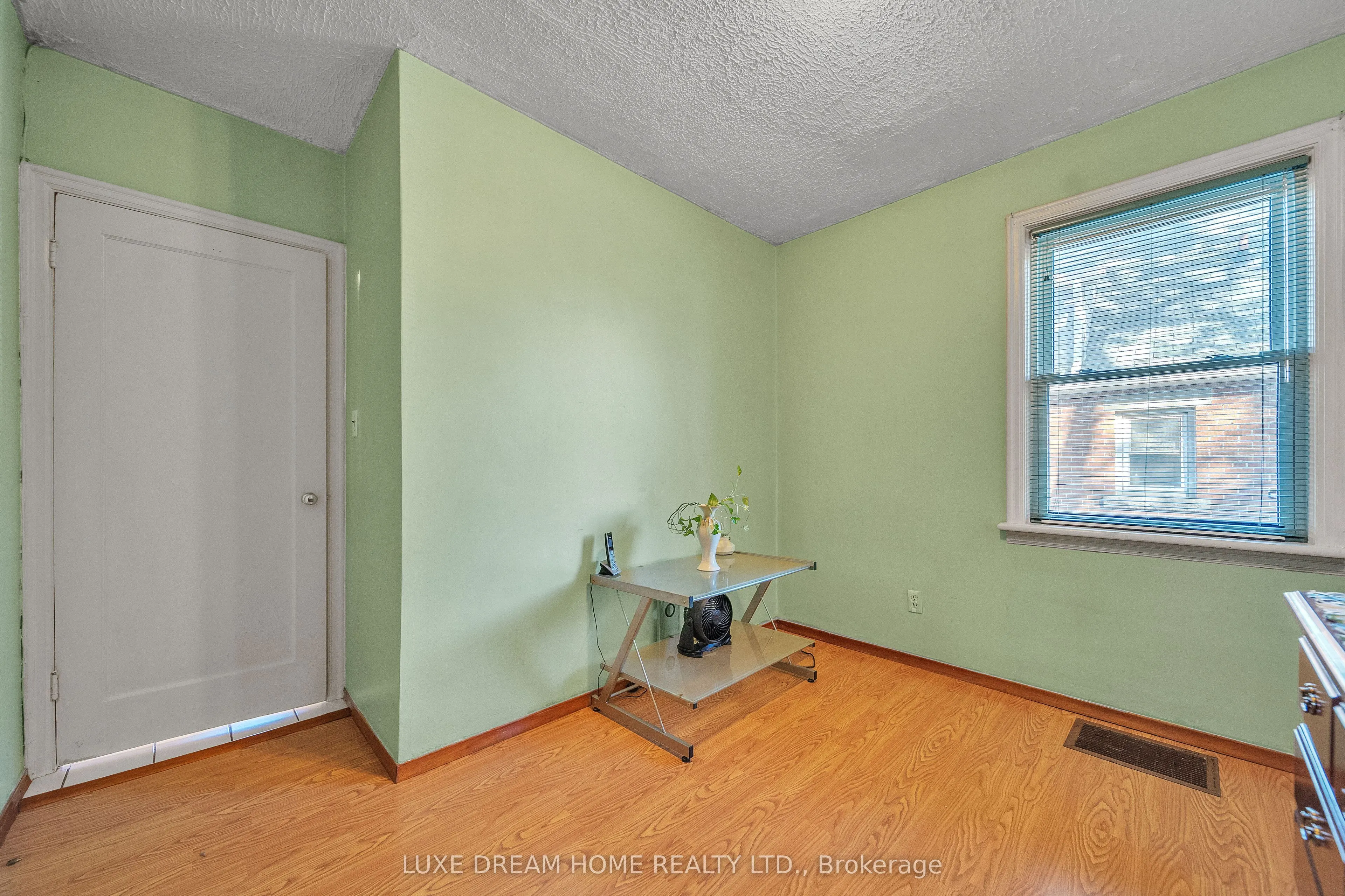 294 East 17th Street