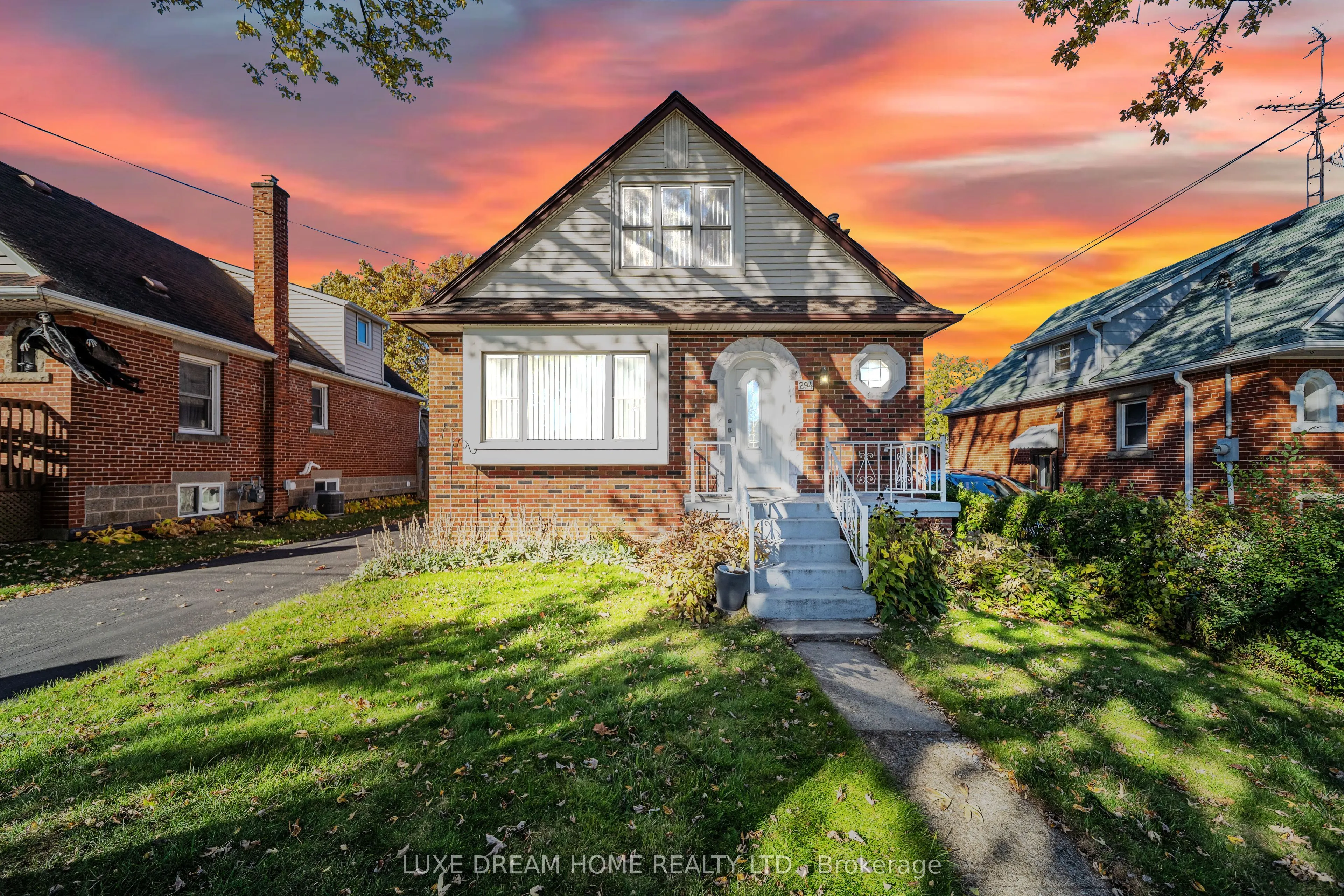 294 East 17th Street