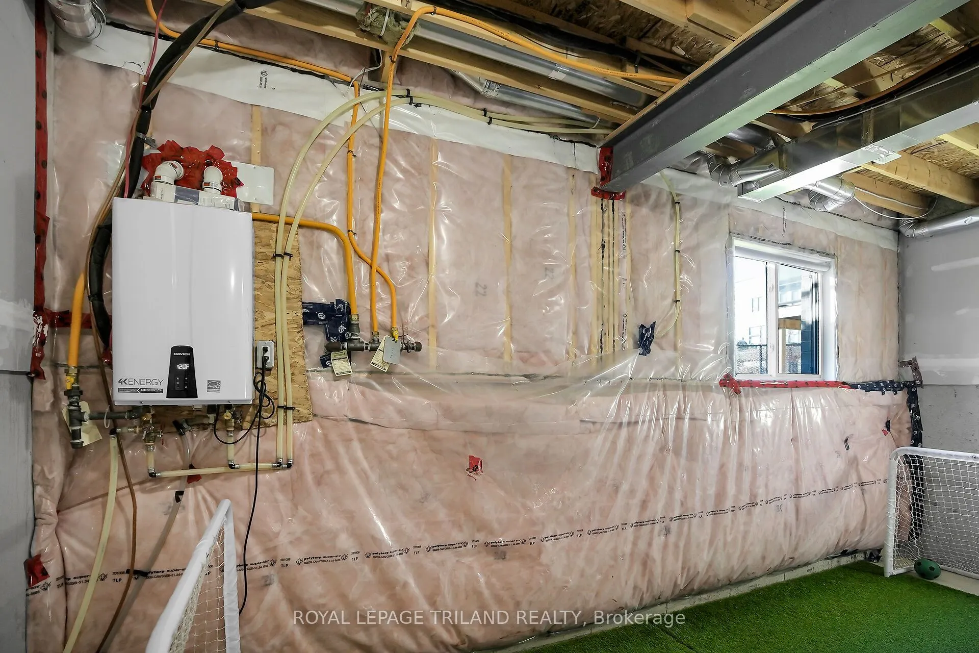 3380 Singleton Avenue, #39