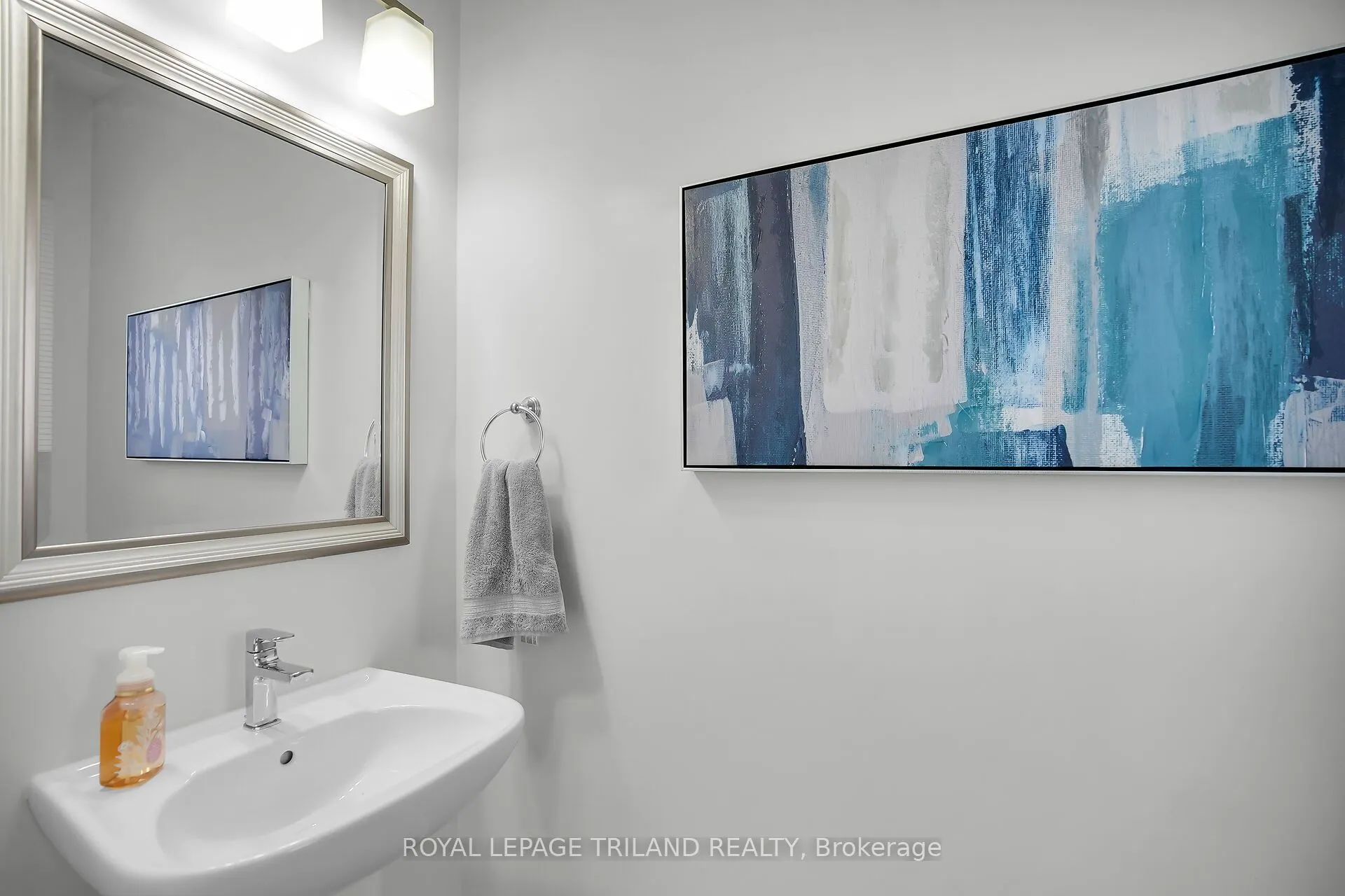 3380 Singleton Avenue, #39