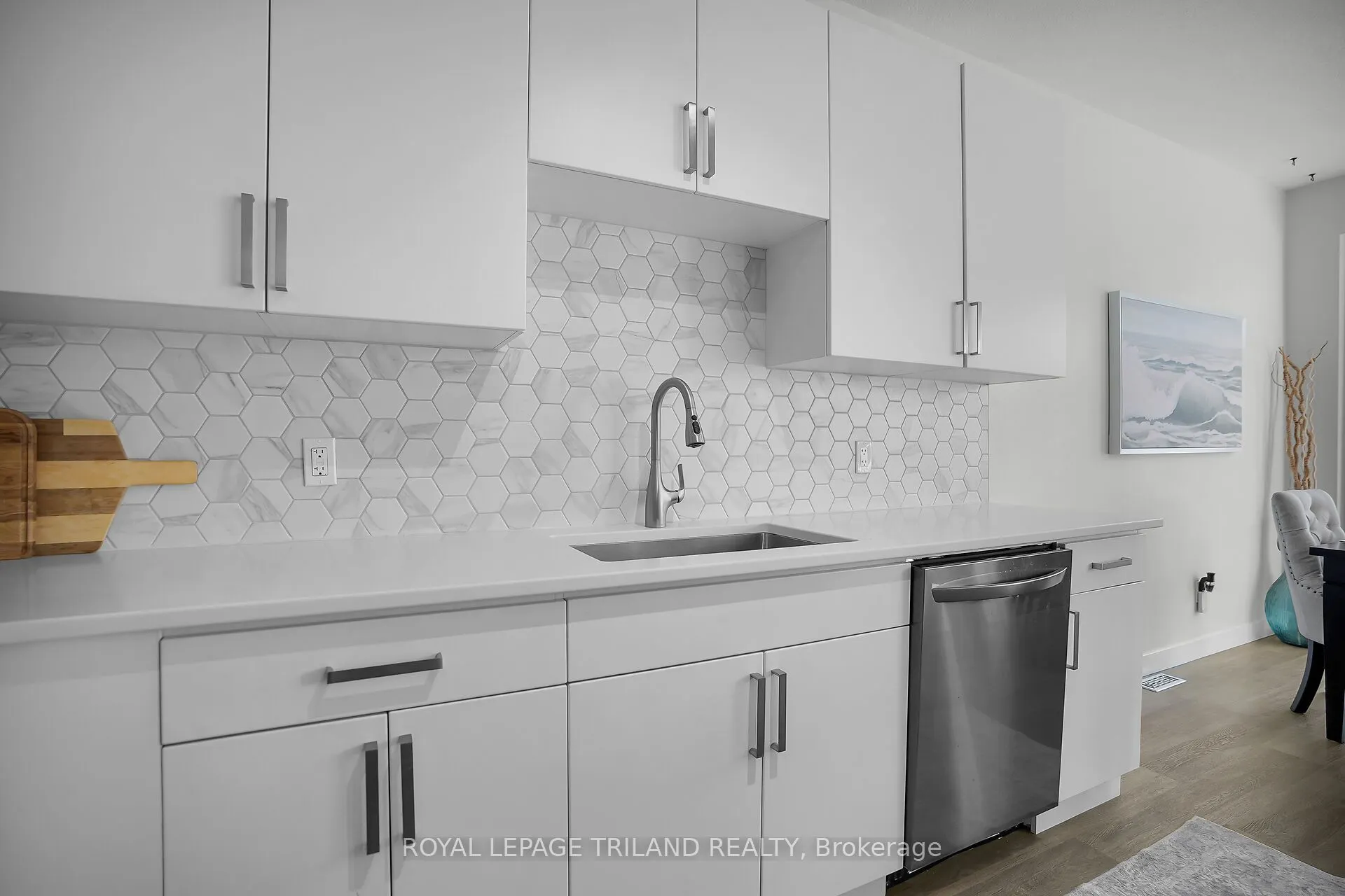 3380 Singleton Avenue, #39