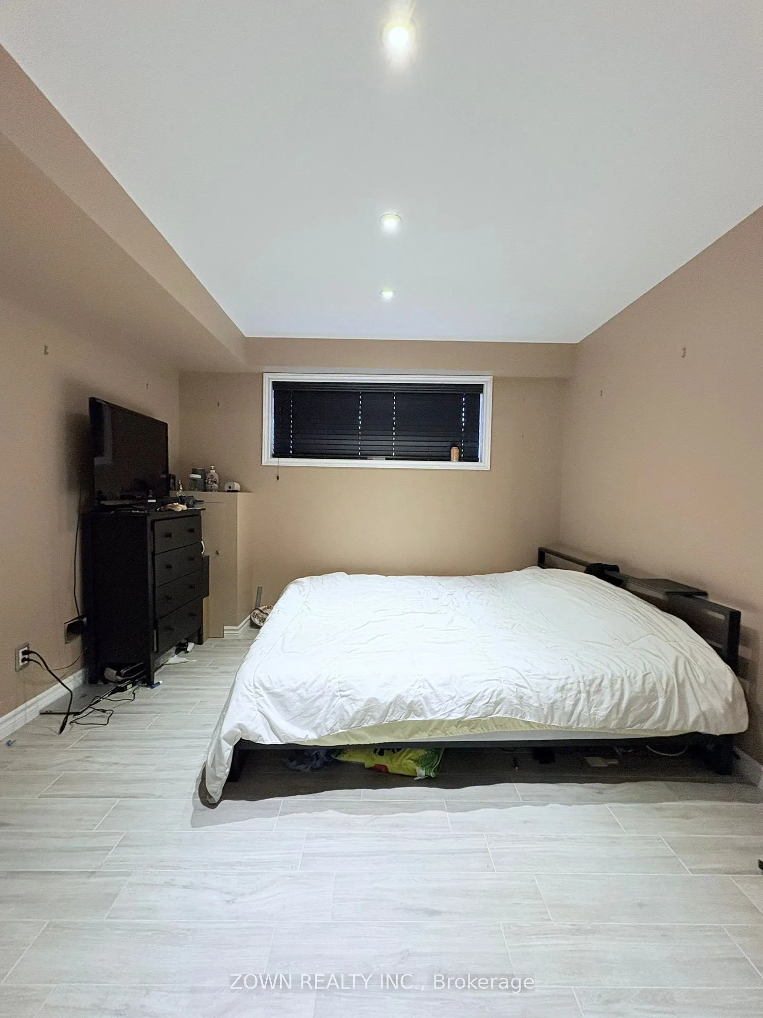 1143 Frederica Avenue