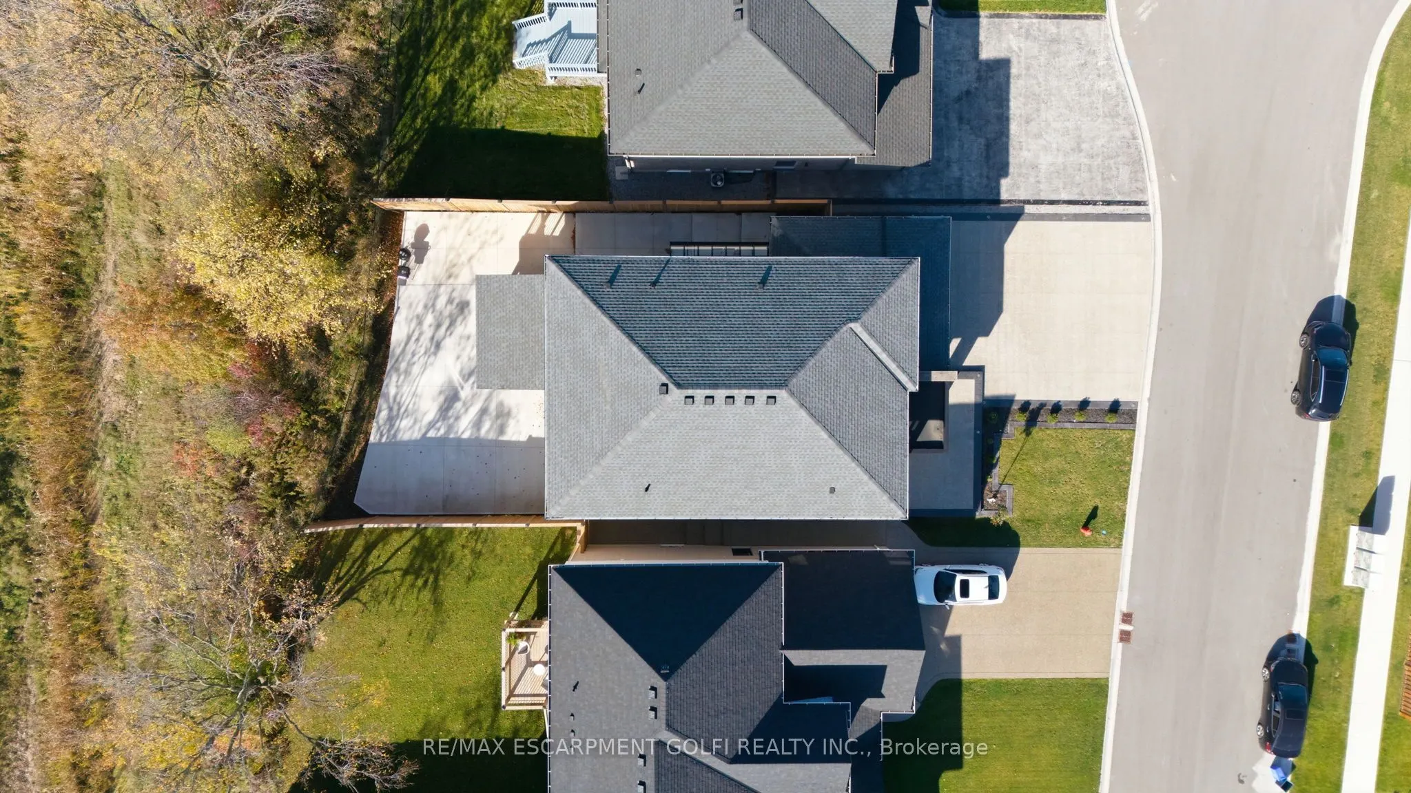 7403 Sherrilee Crescent