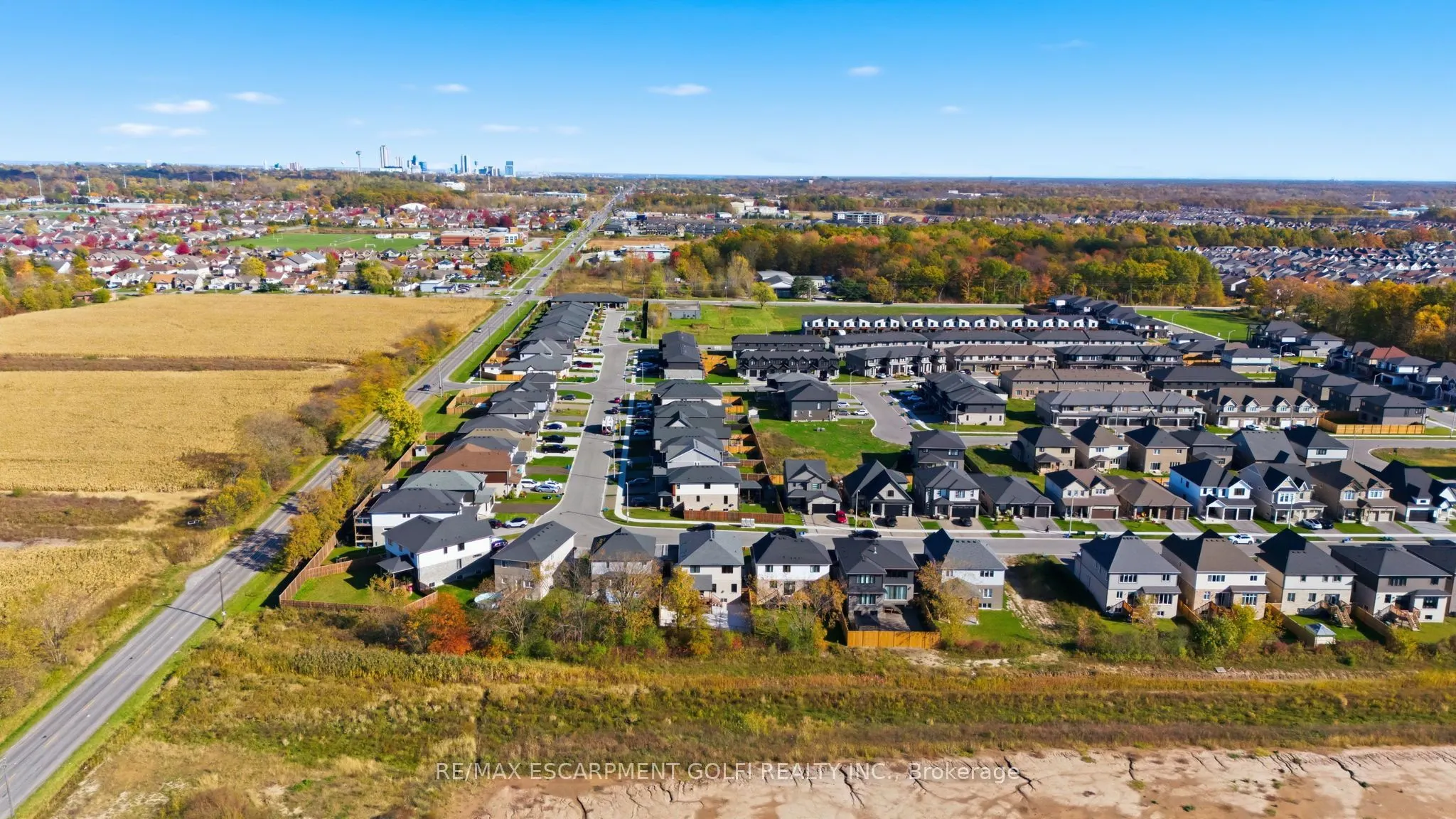 7403 Sherrilee Crescent