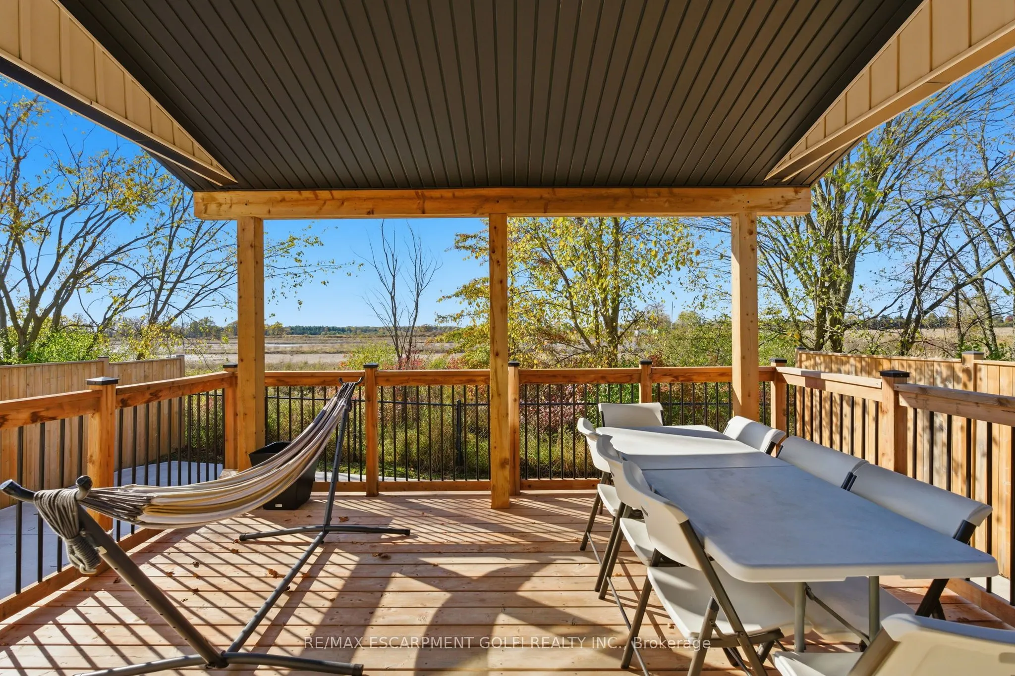 7403 Sherrilee Crescent