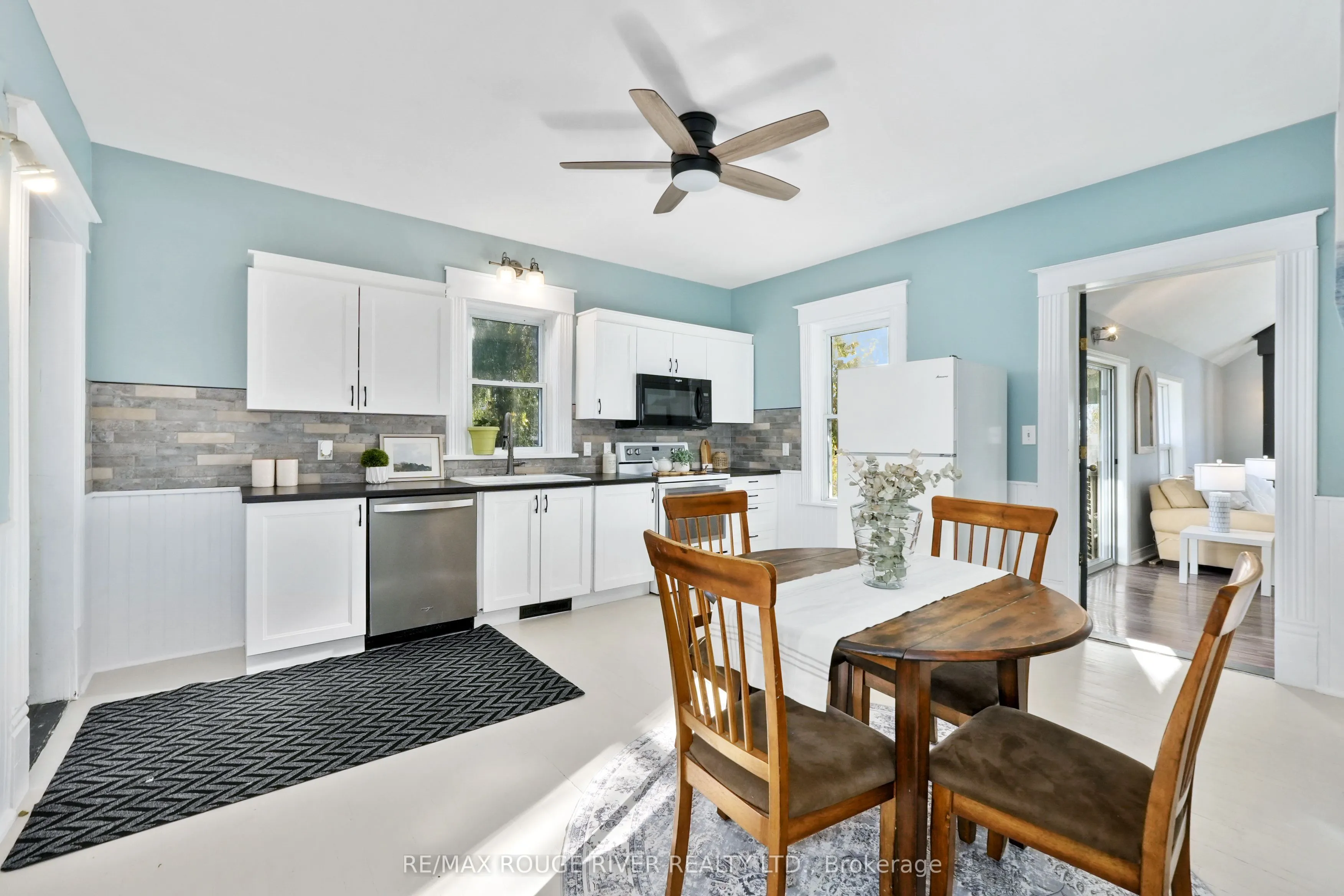 111 Concession Rd.8 W