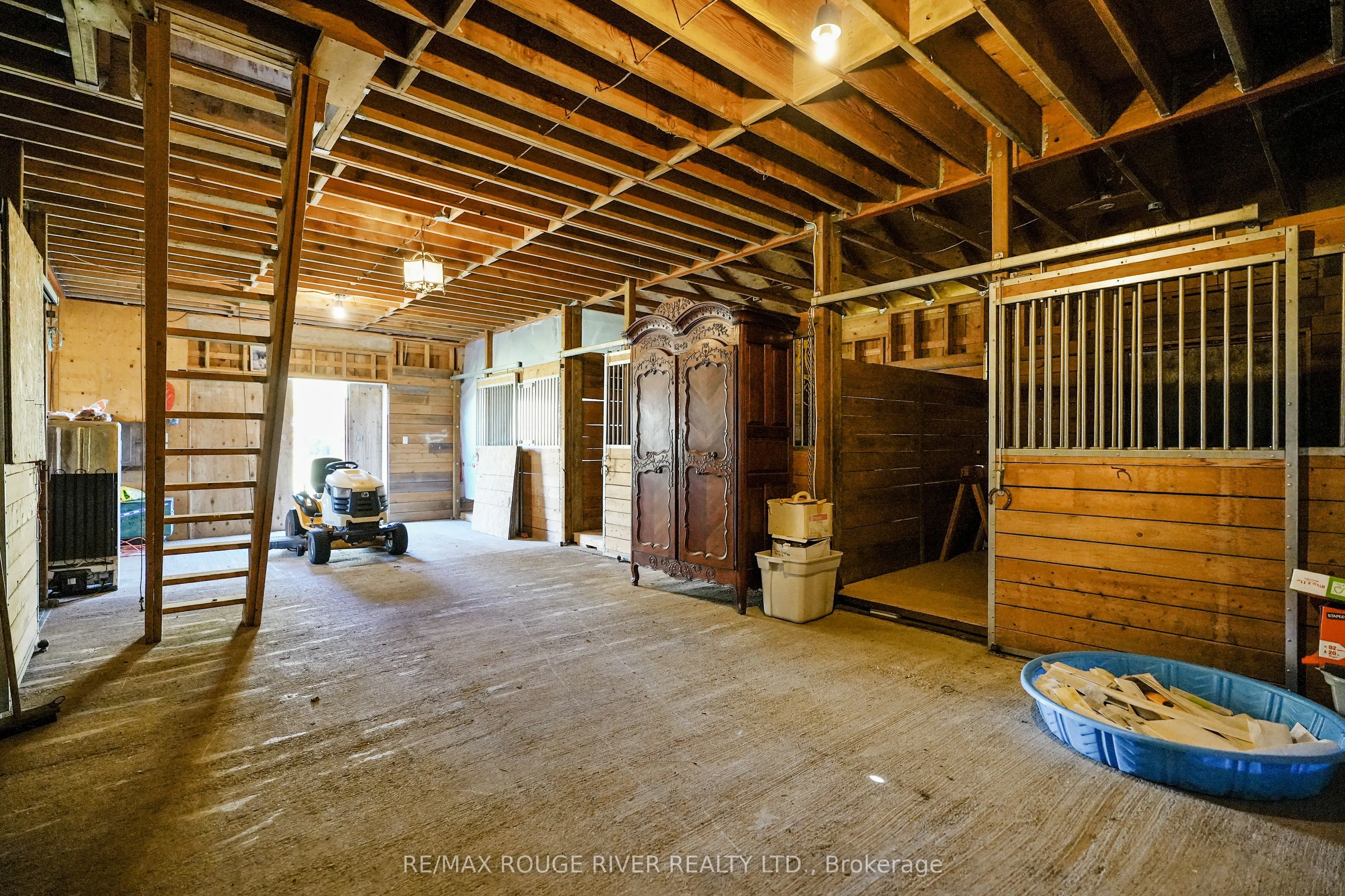 111 Concession Rd.8 W