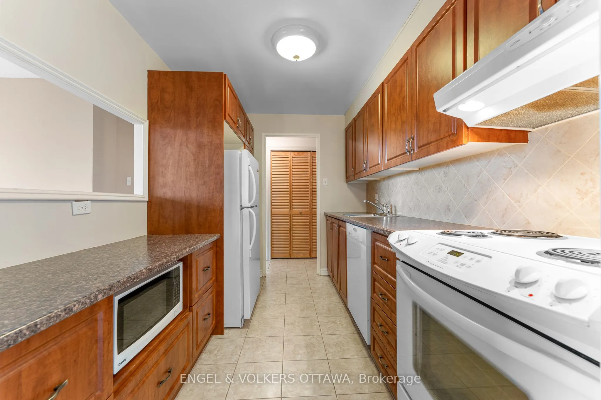 1025 Richmond Road, #704