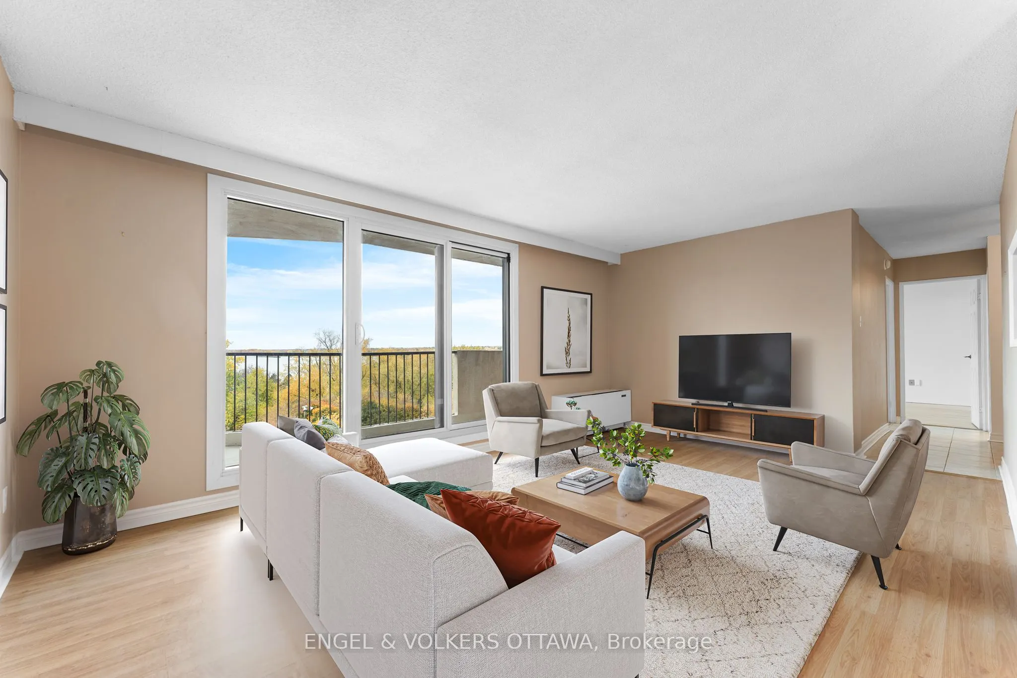 1025 Richmond Road, #704