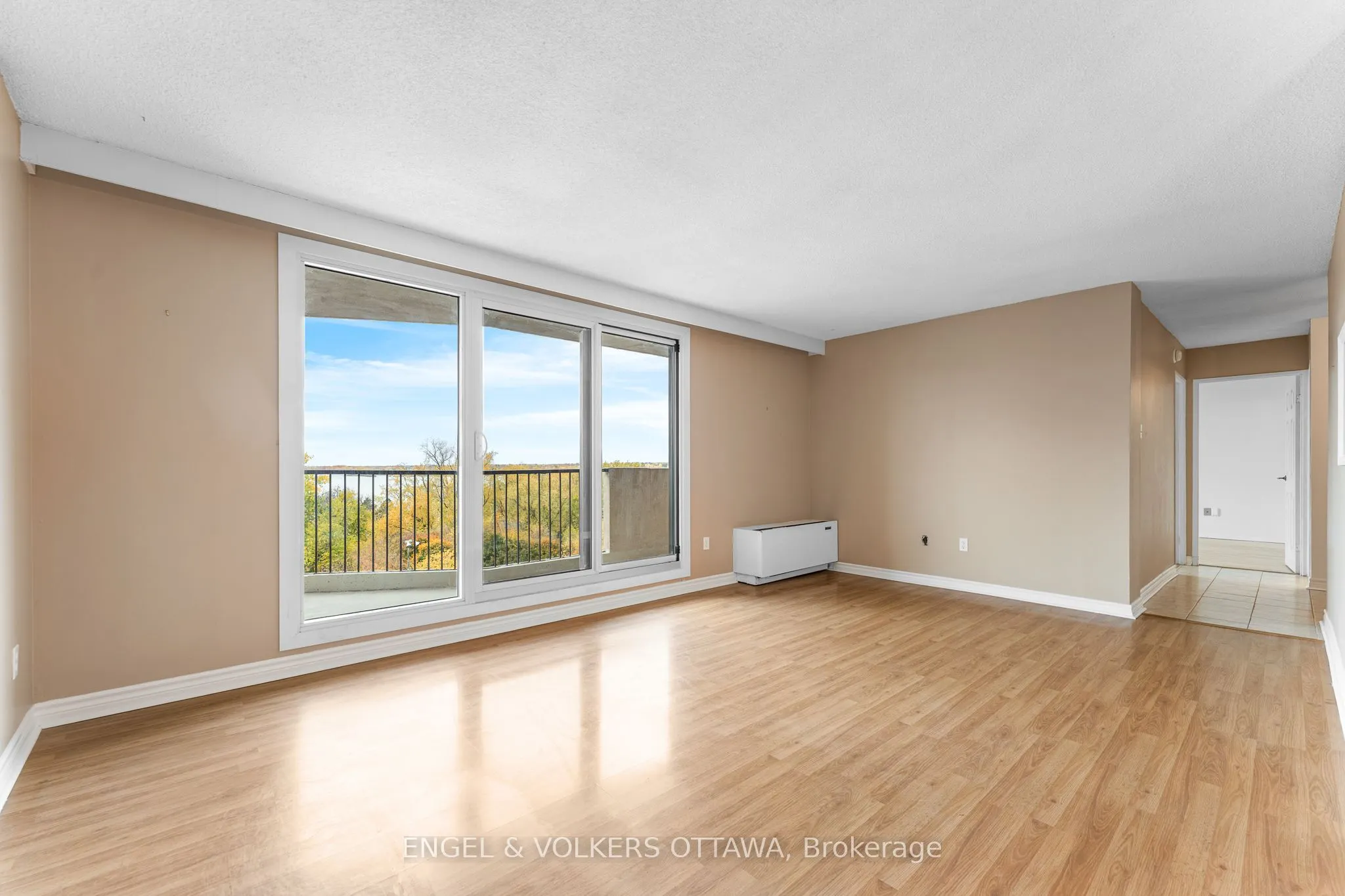 1025 Richmond Road, #704