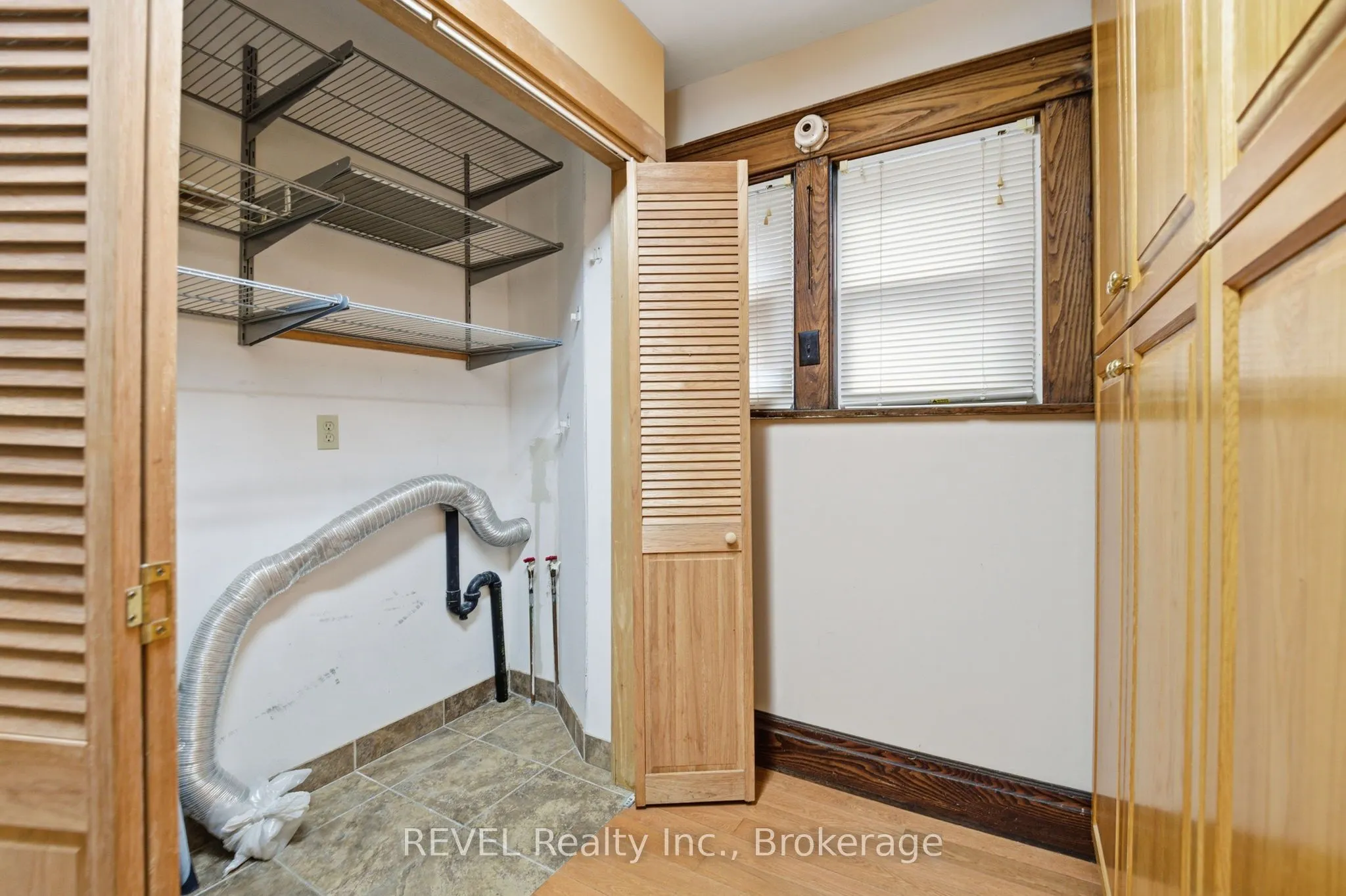 4988 Morrison Street