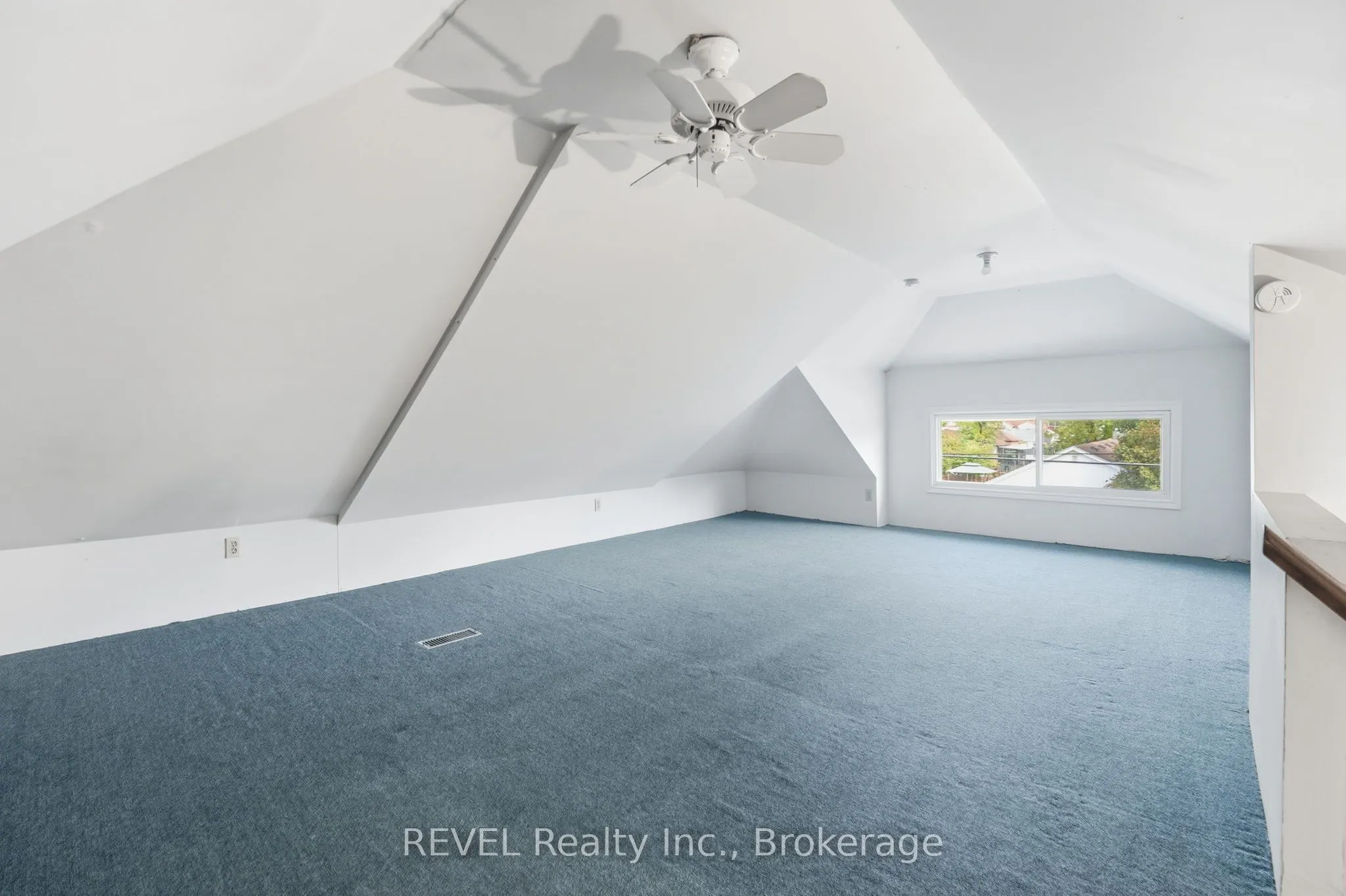 4988 Morrison Street