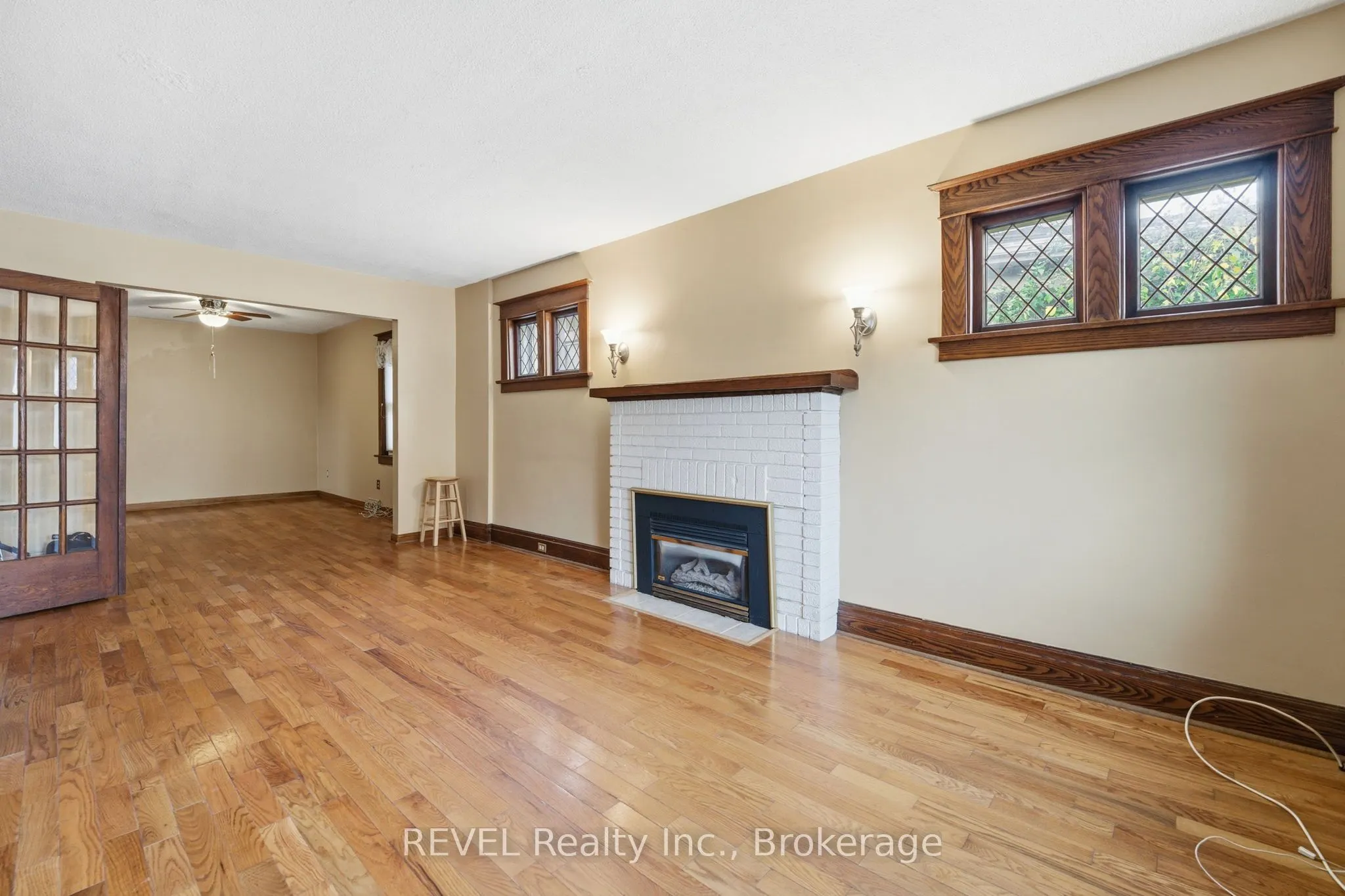 4988 Morrison Street