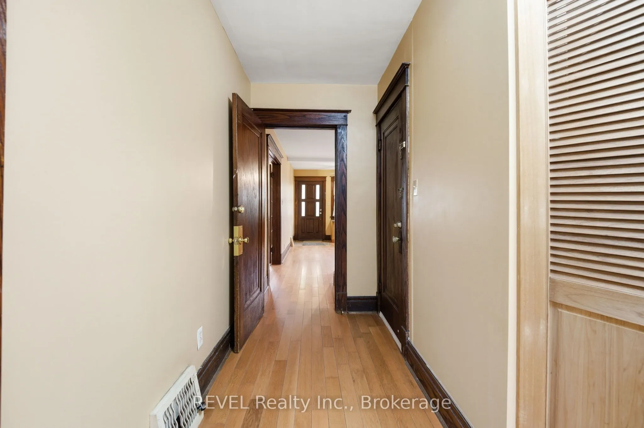 4988 Morrison Street