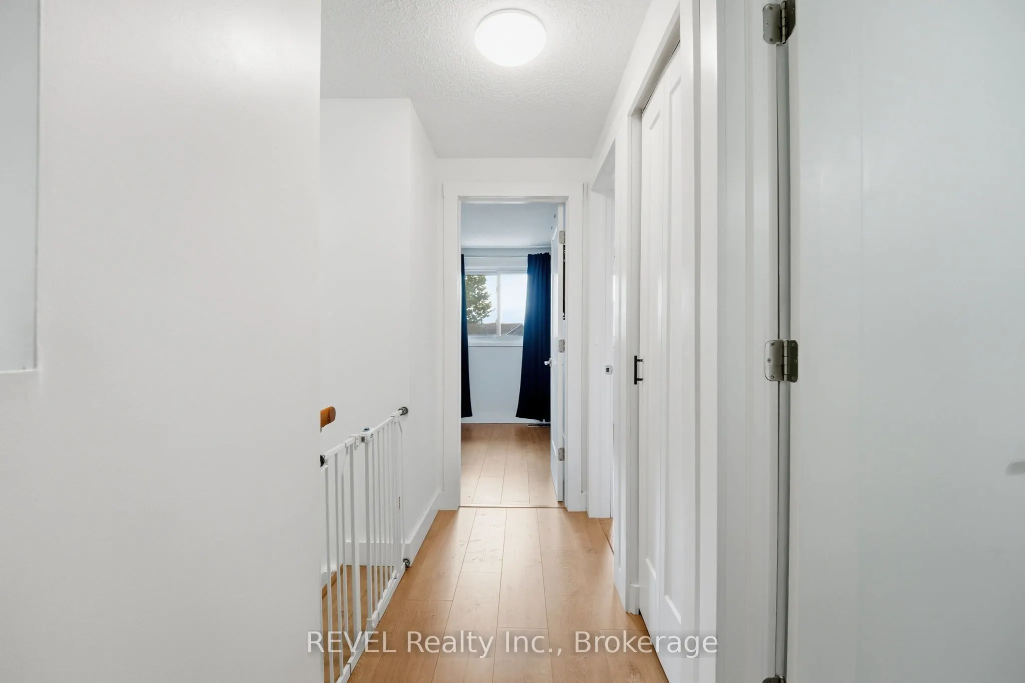 50 Lakeshore Road, #106