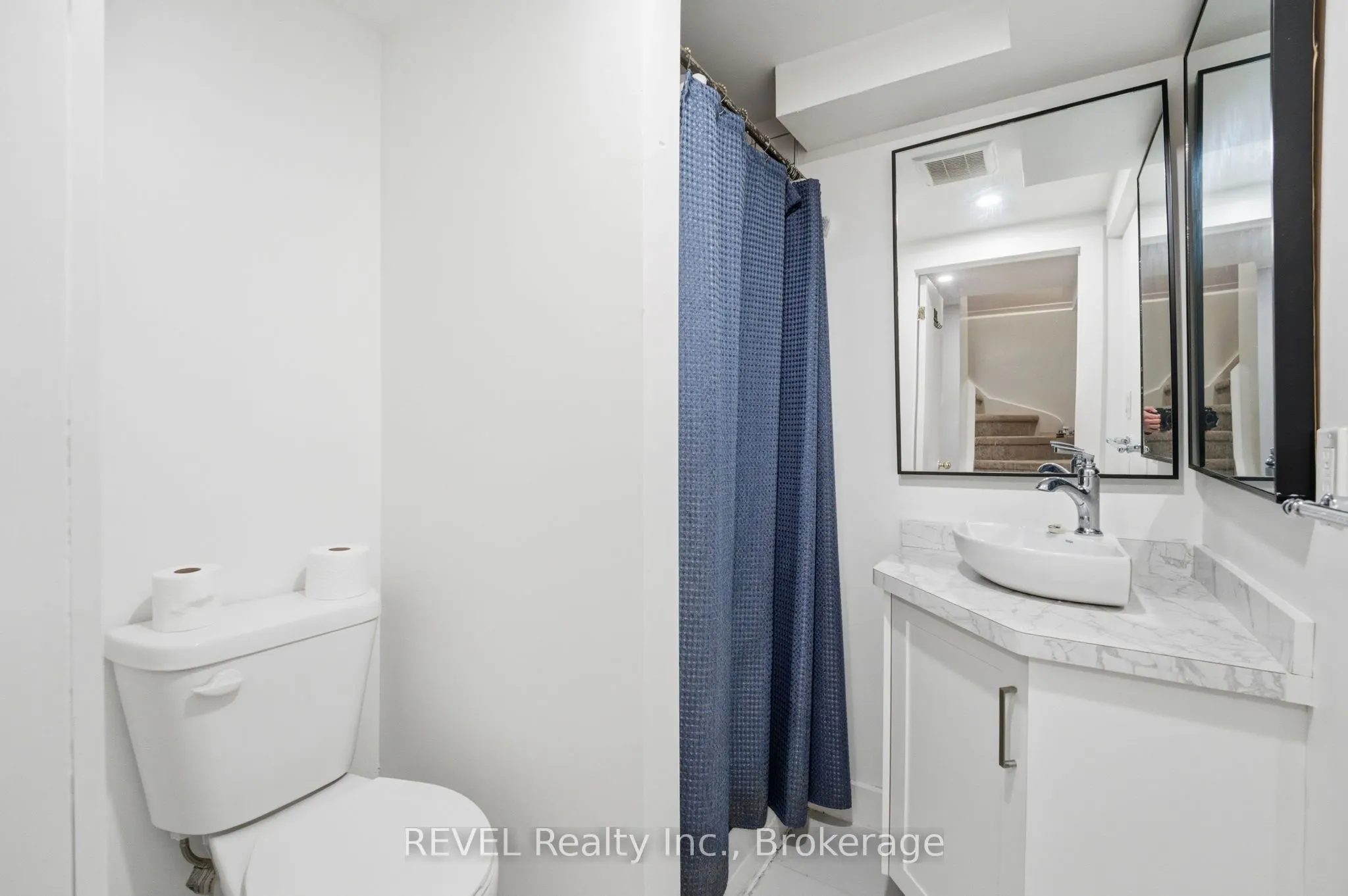 50 Lakeshore Road, #106