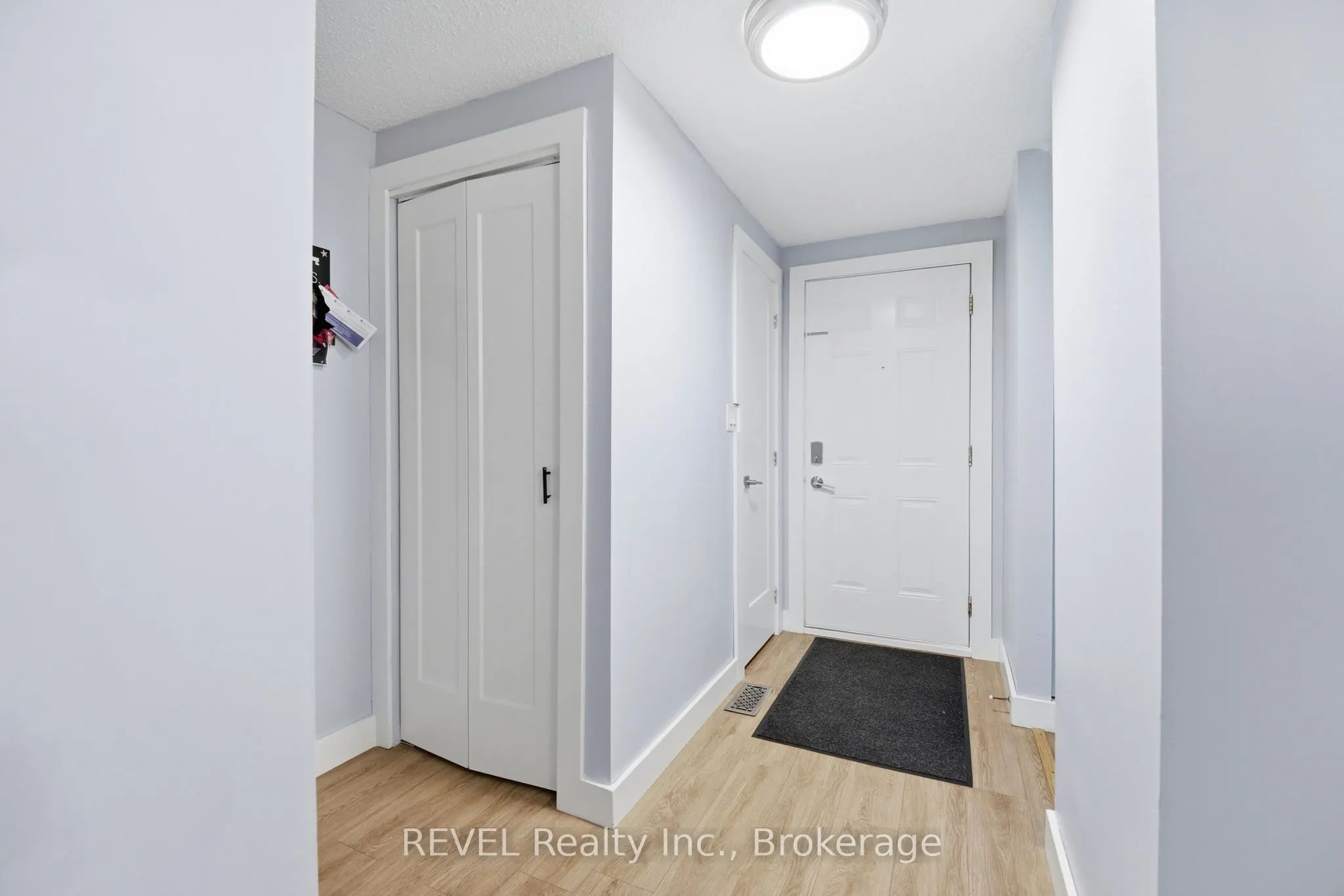 50 Lakeshore Road, #106