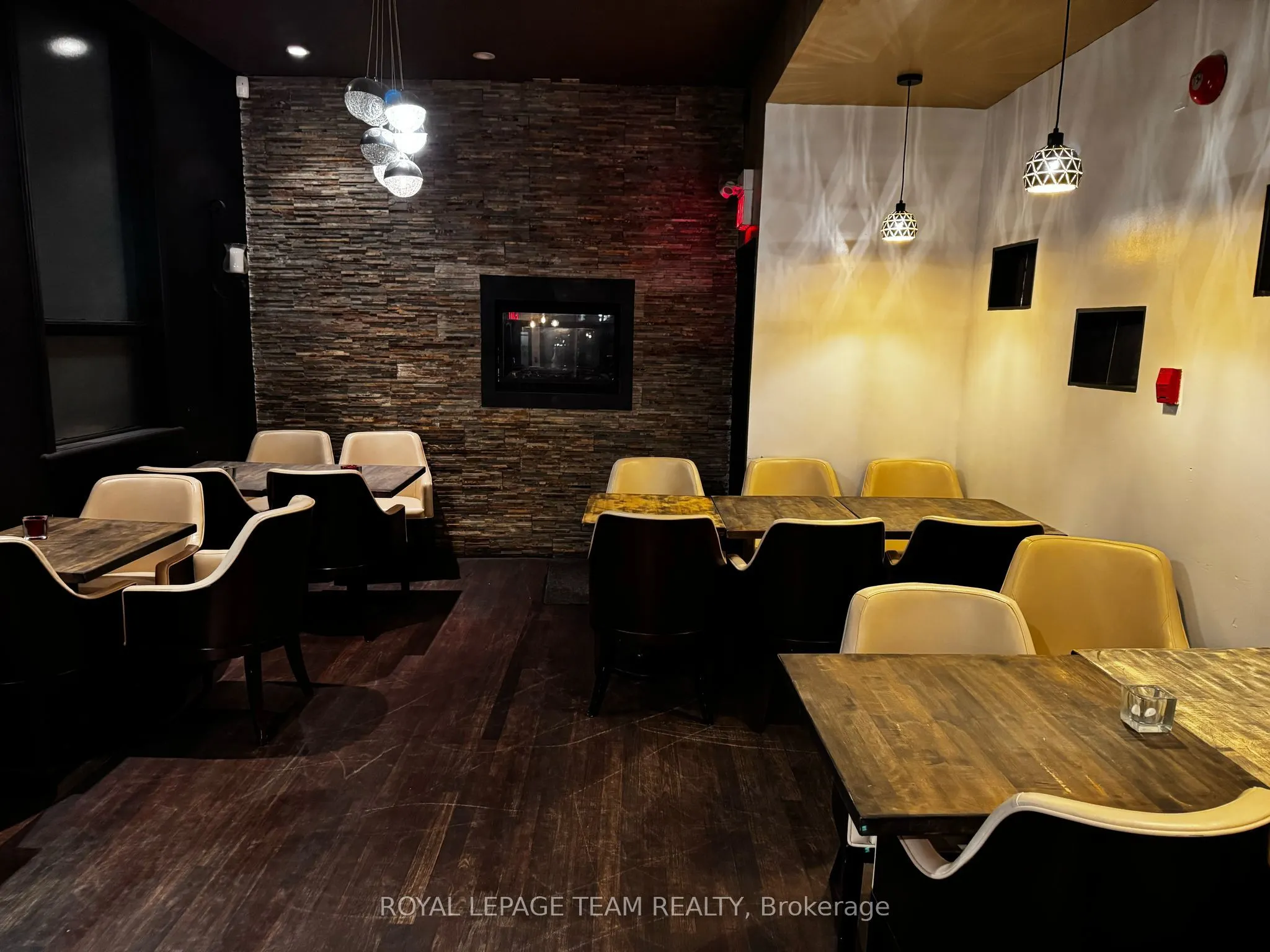 271 Dalhousie Street, #100