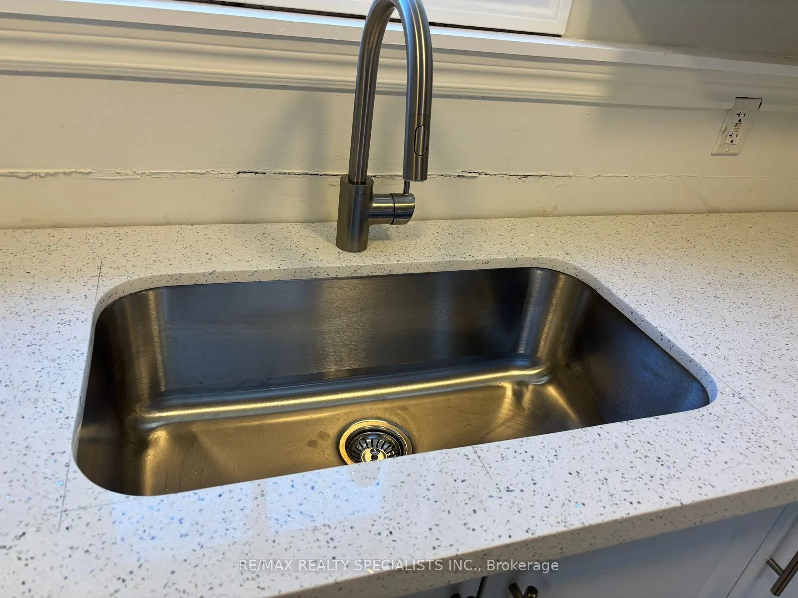 36 Merritt Street, #1- Ground floor