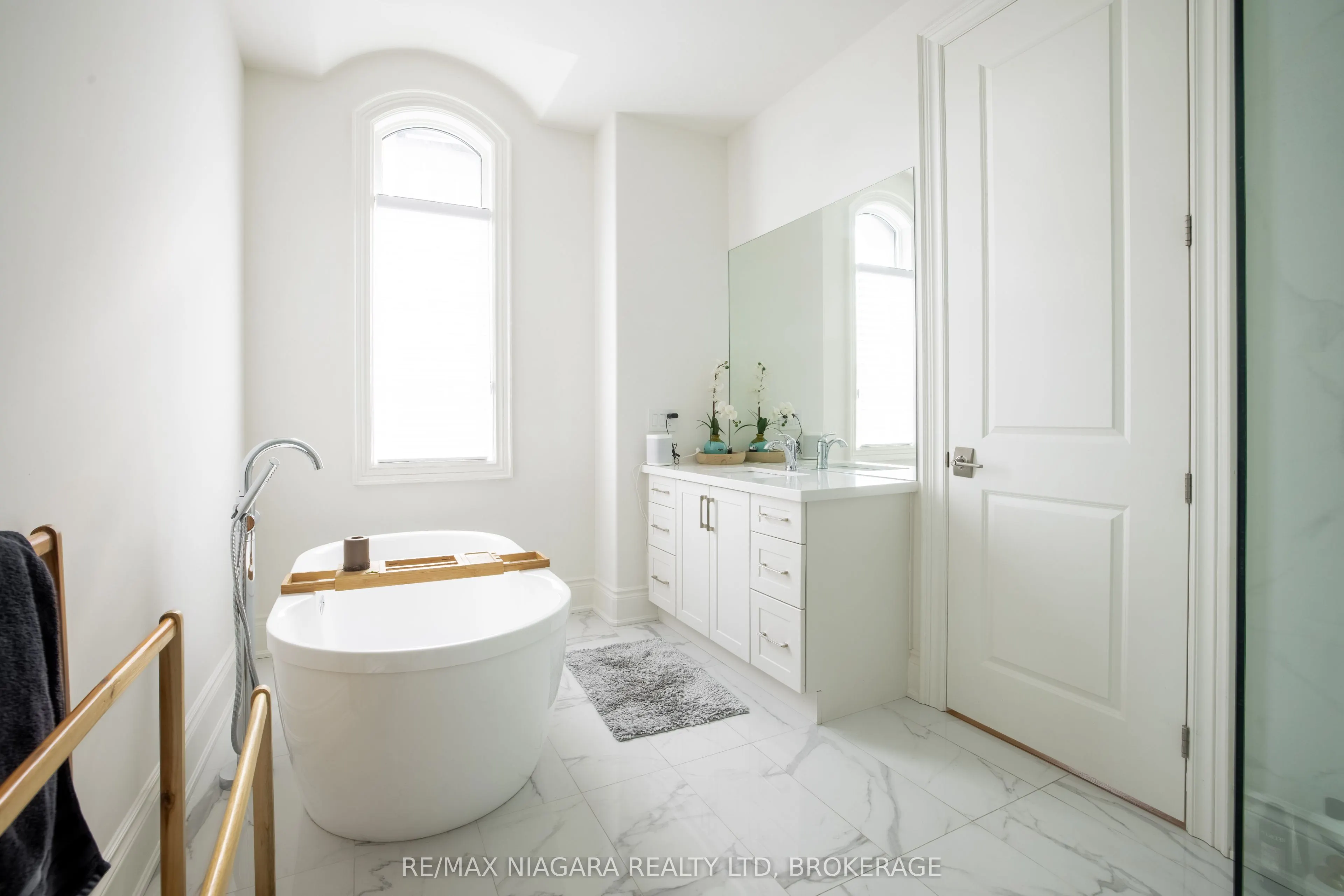 15 ARBOURVALE Common, #Call LBO