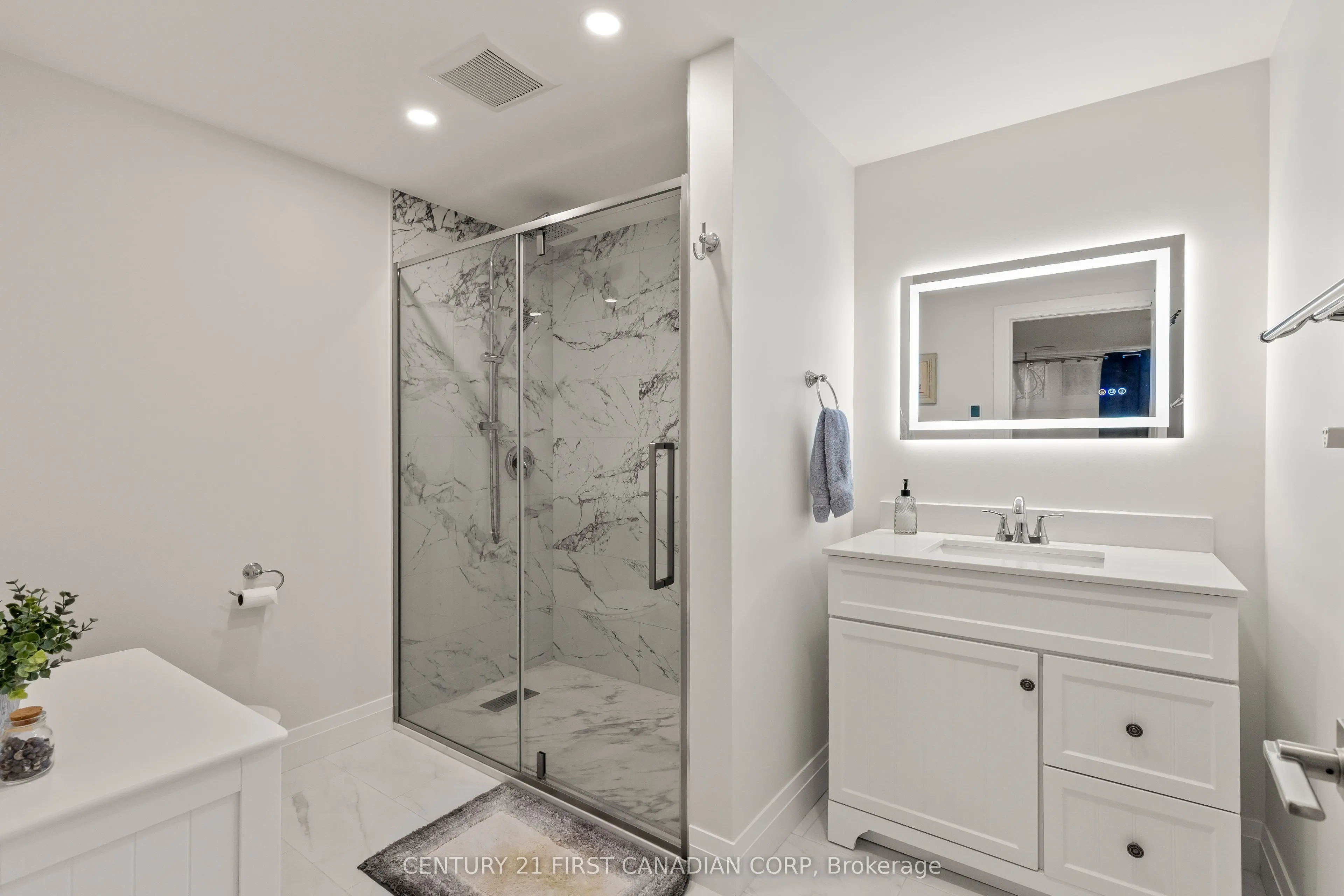 355 SANDRINGHAM Crescent, #53