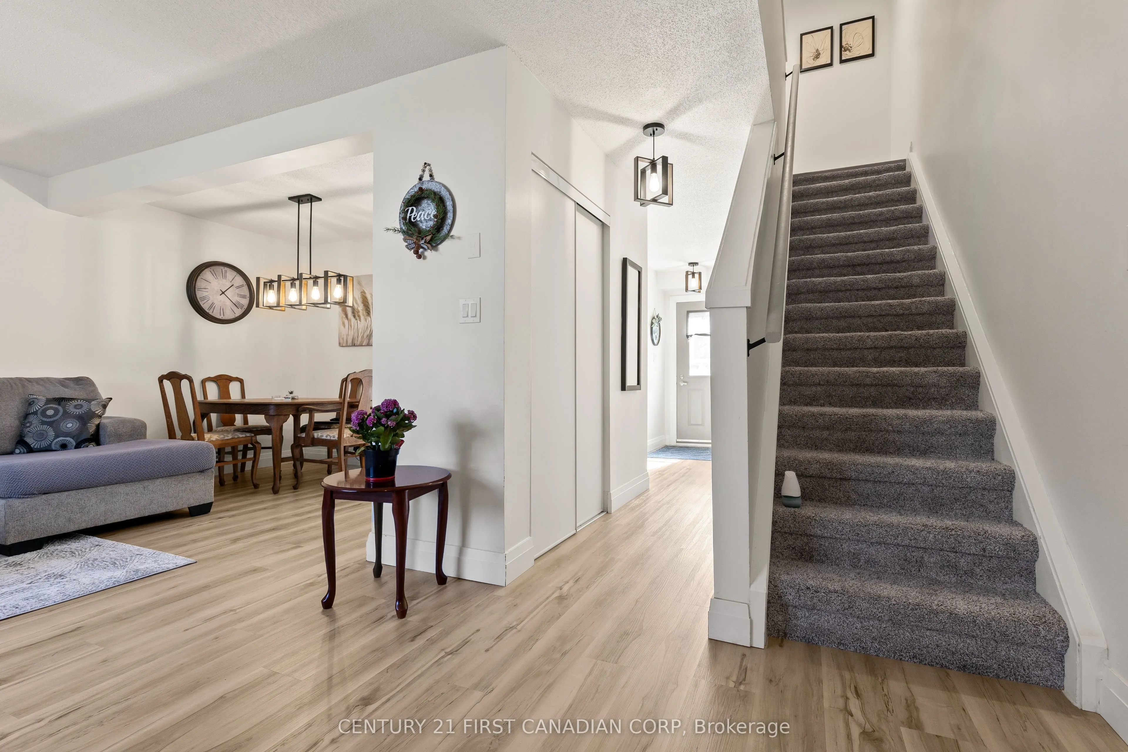 355 SANDRINGHAM Crescent, #53