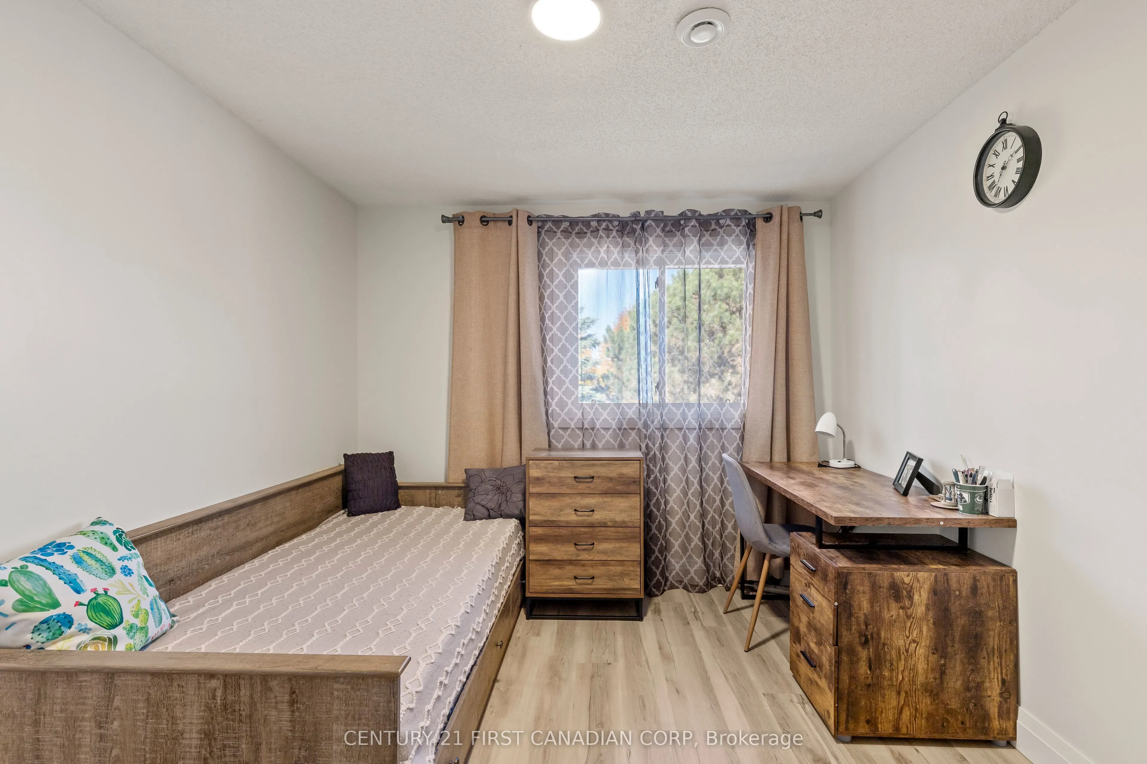 355 SANDRINGHAM Crescent, #53