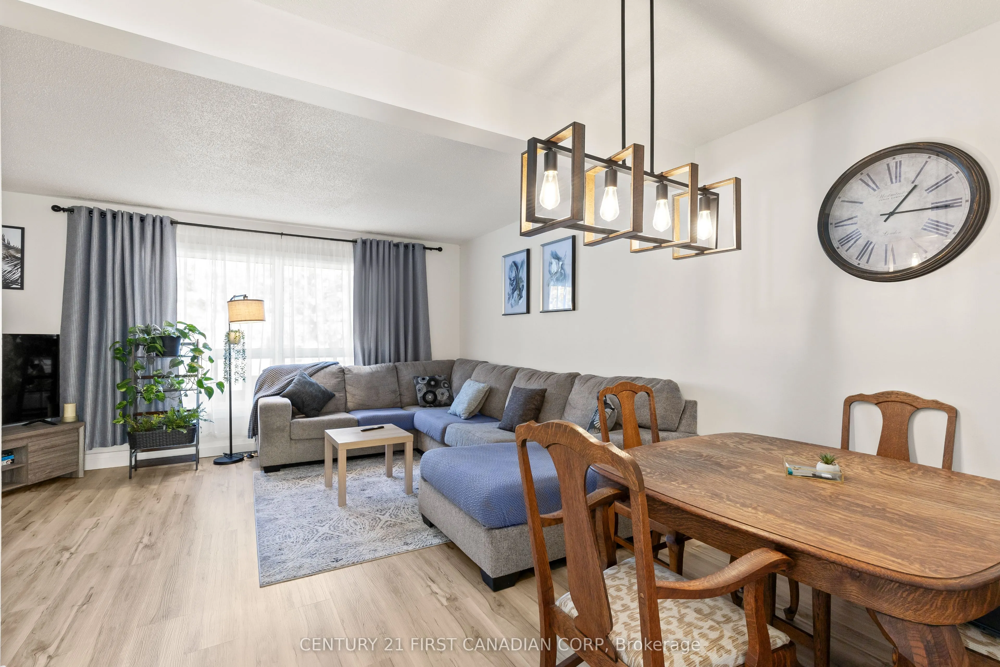 355 SANDRINGHAM Crescent, #53