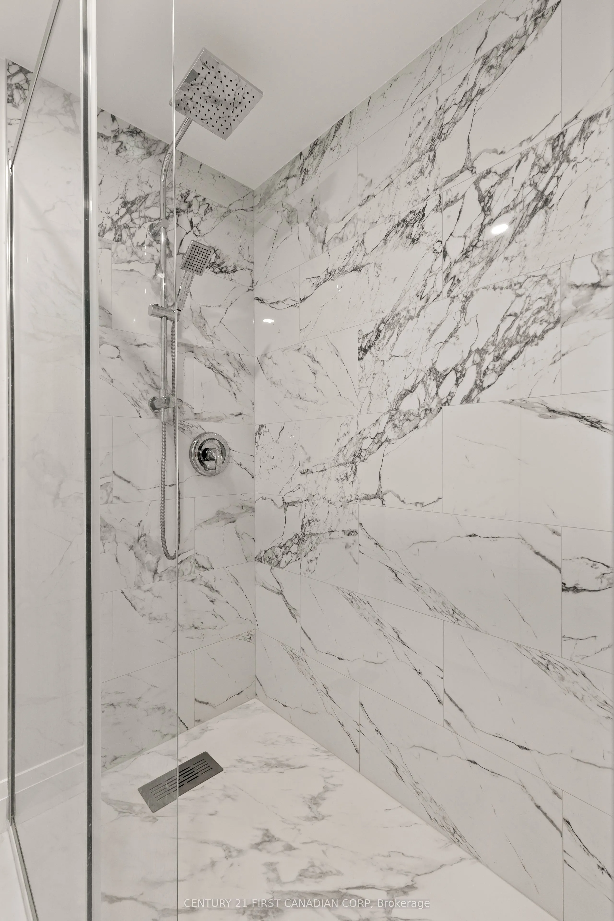 355 SANDRINGHAM Crescent, #53