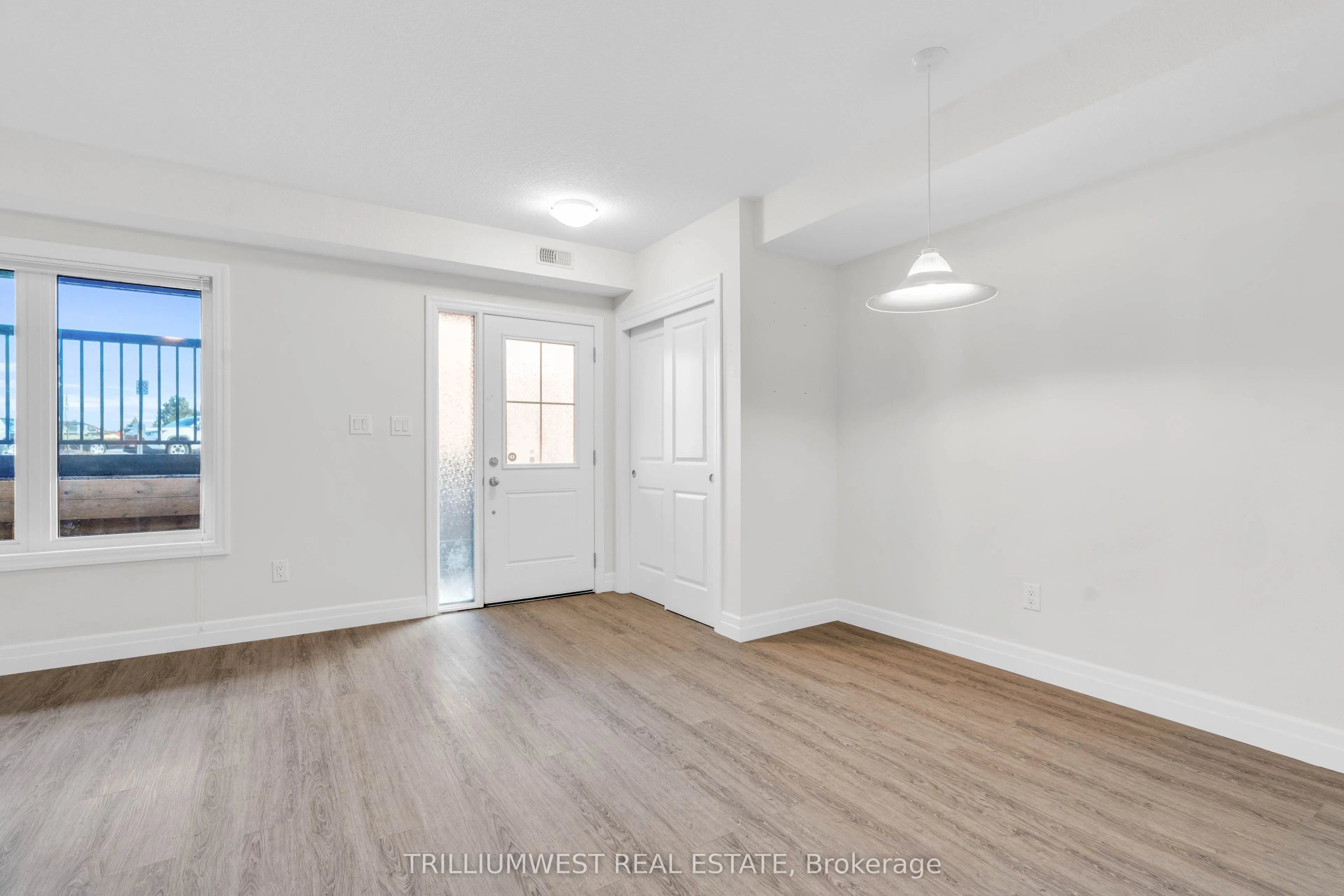 168 Rochefort Street, #F