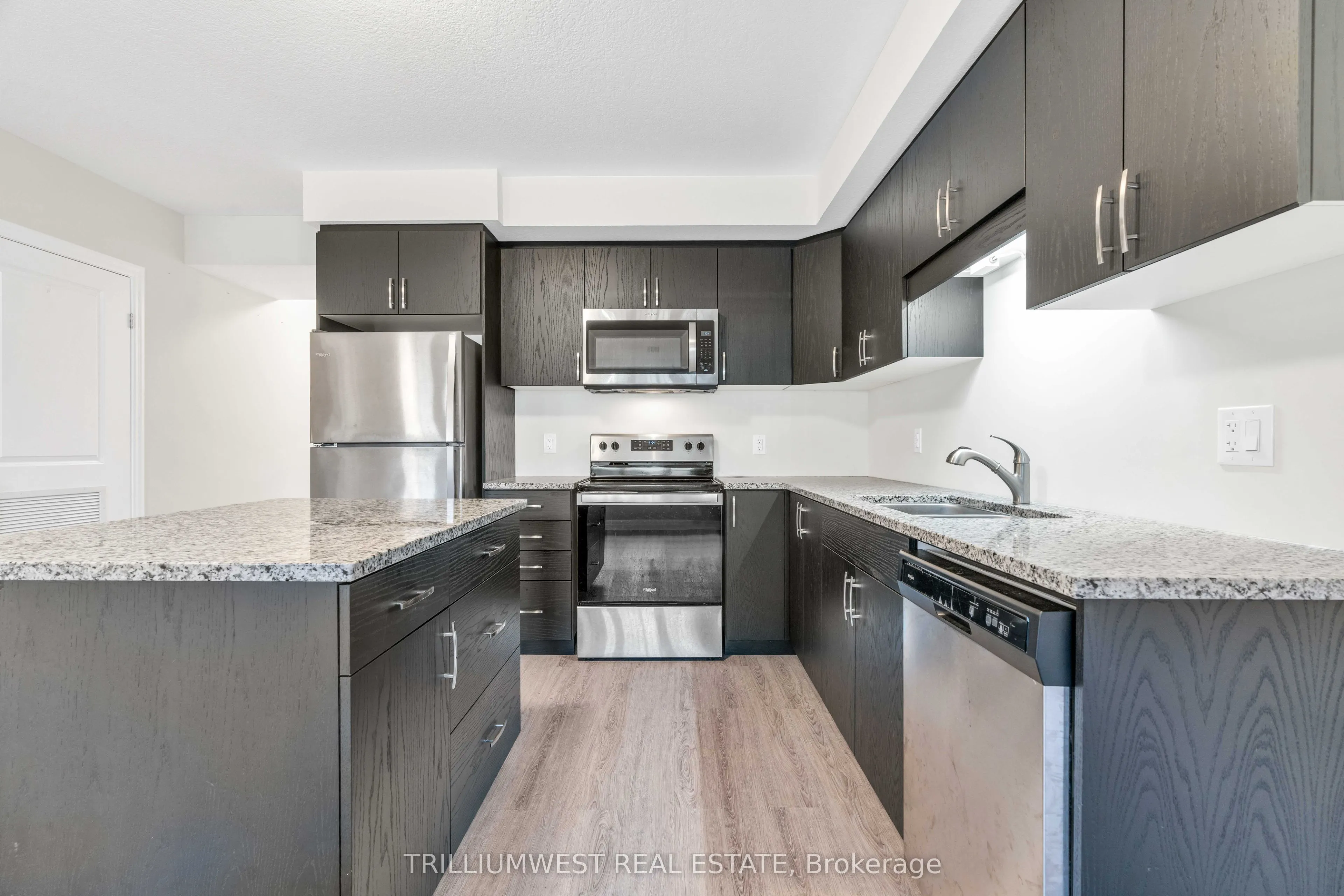 168 Rochefort Street, #F