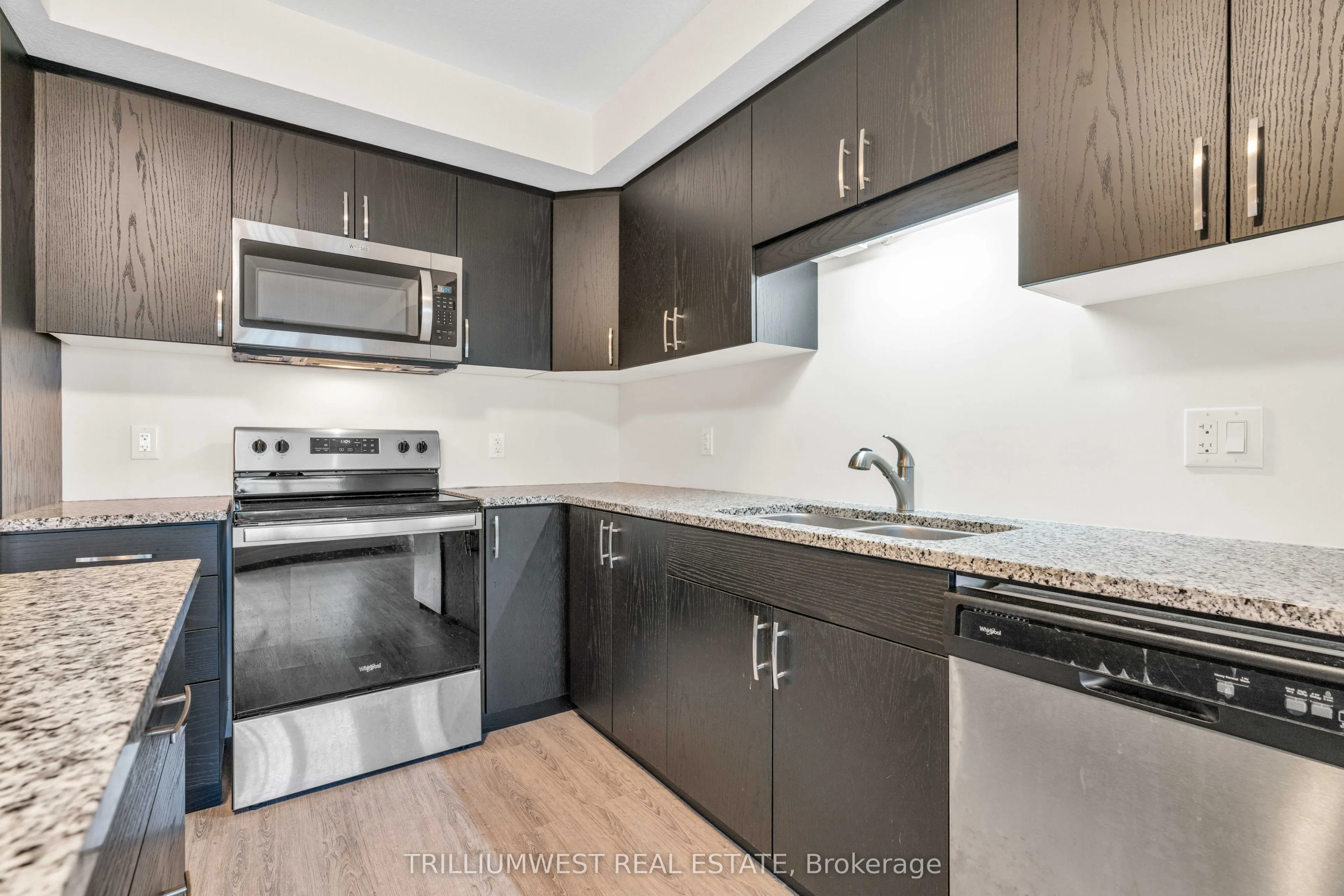 168 Rochefort Street, #F